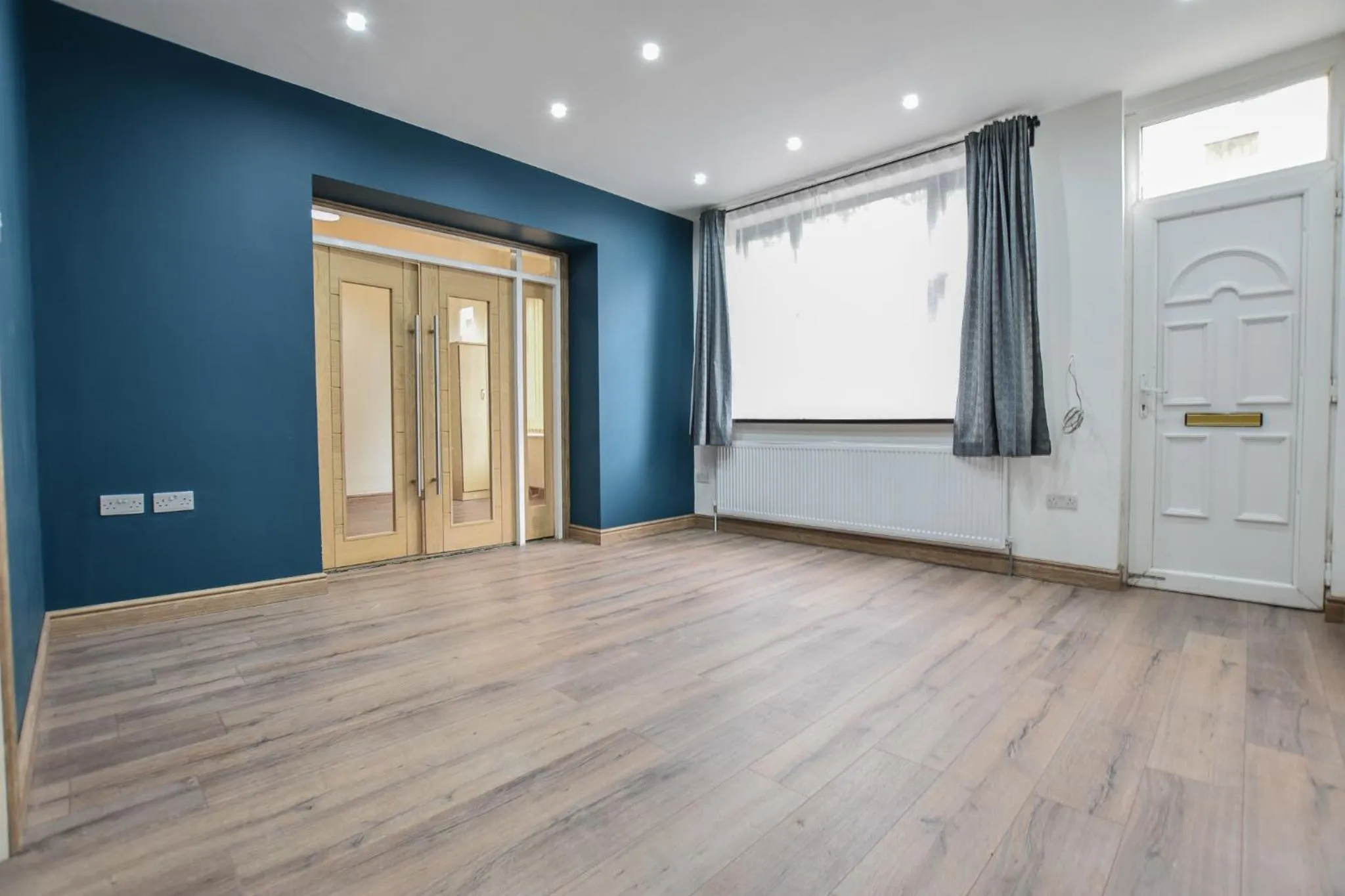 Property building in Regency GuestHouse Manchester North