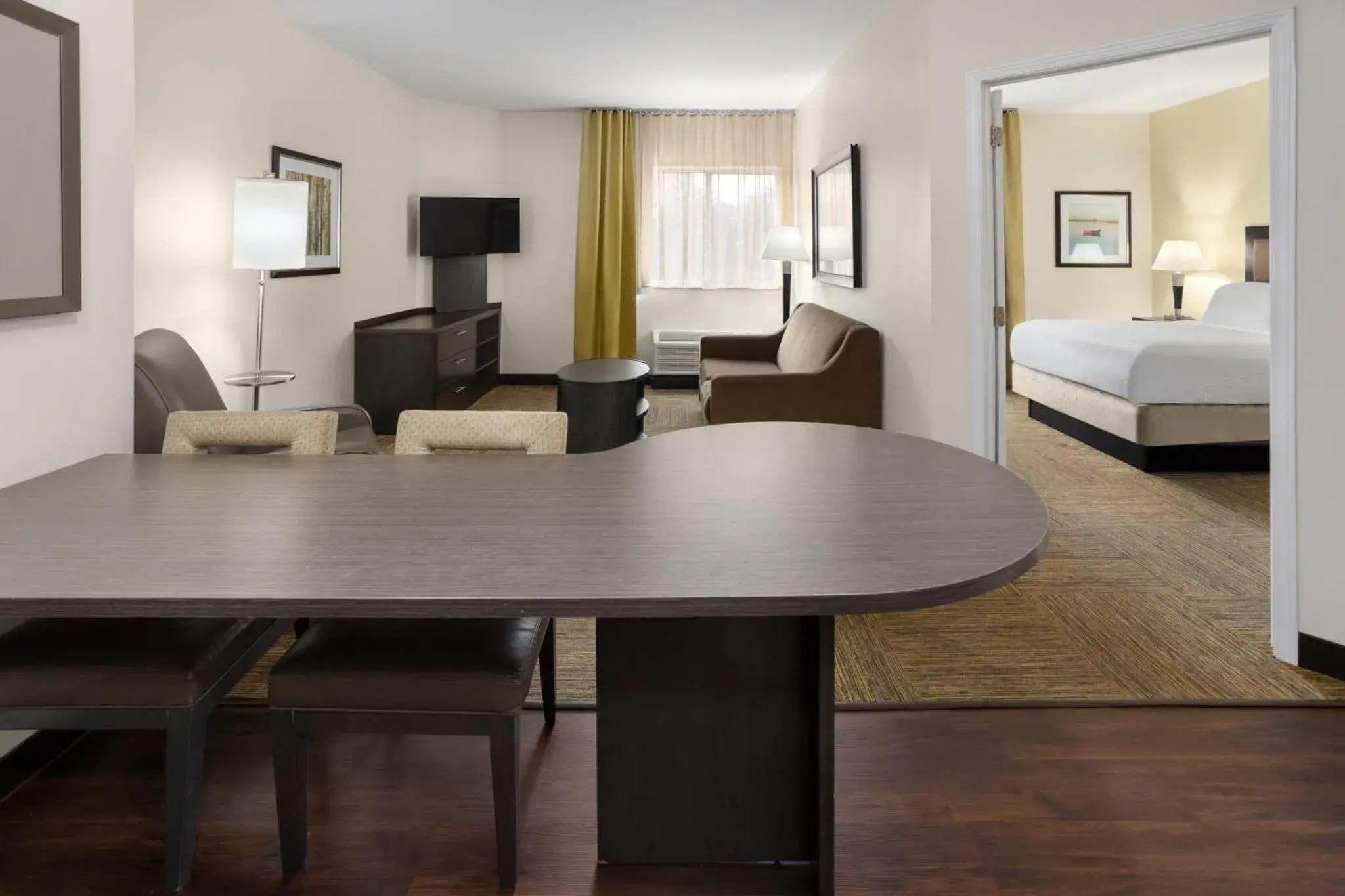 Double Room with Two Double Beds - Hearing Mobility Access with Tub - Non-Smoking in Candlewood Suites Philadelphia - Airport Area by IHG Double Room with Two Double Beds - Hearing Mobility Access with Tub - Non-Smoking in Candlewood Suites Philadelphia - Airport Area by IHG