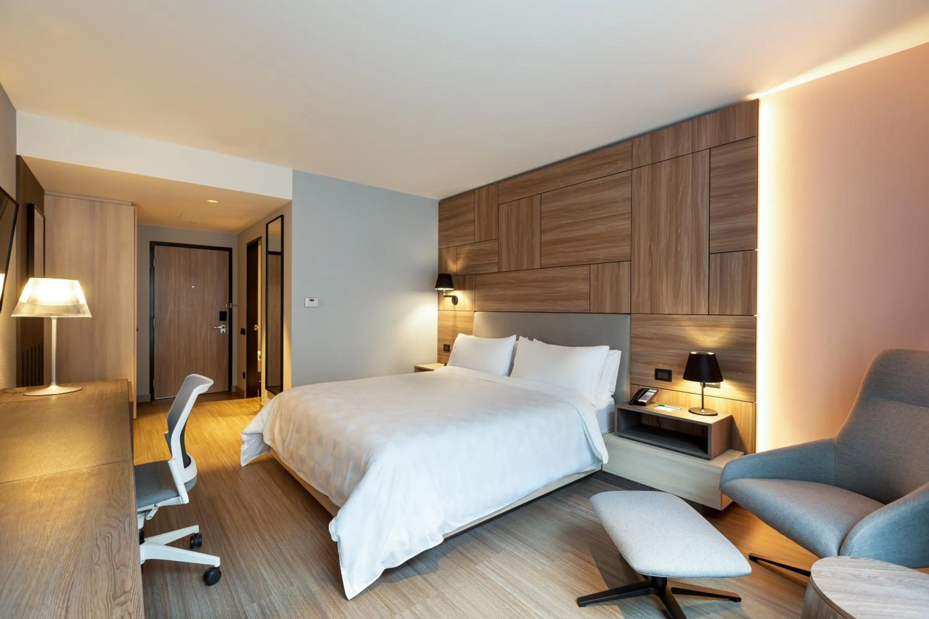 Photo of the whole room, Bed in Holiday Inn - Lima Miraflores by IHG