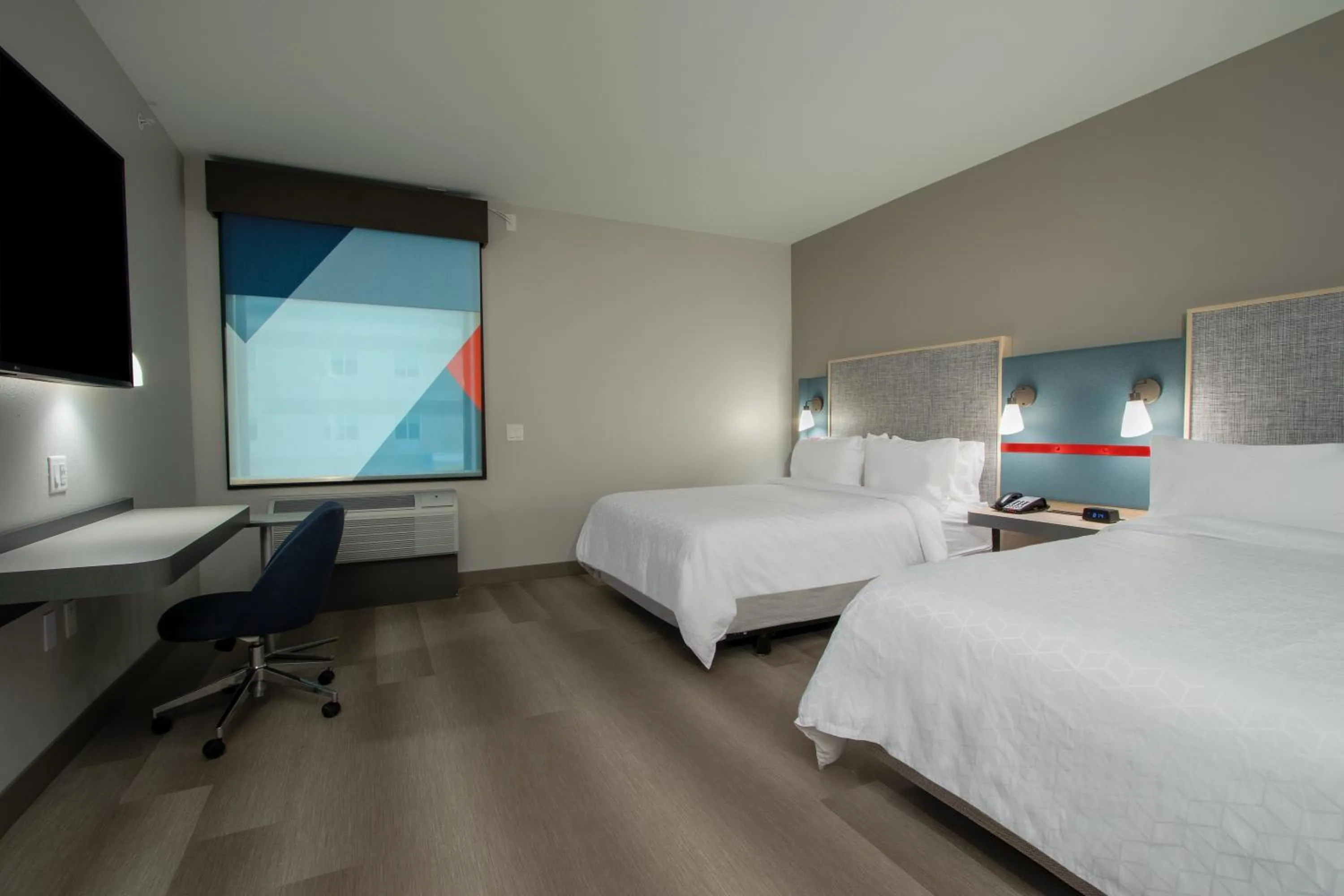 Bed in Avid hotels - Beaumont by IHG