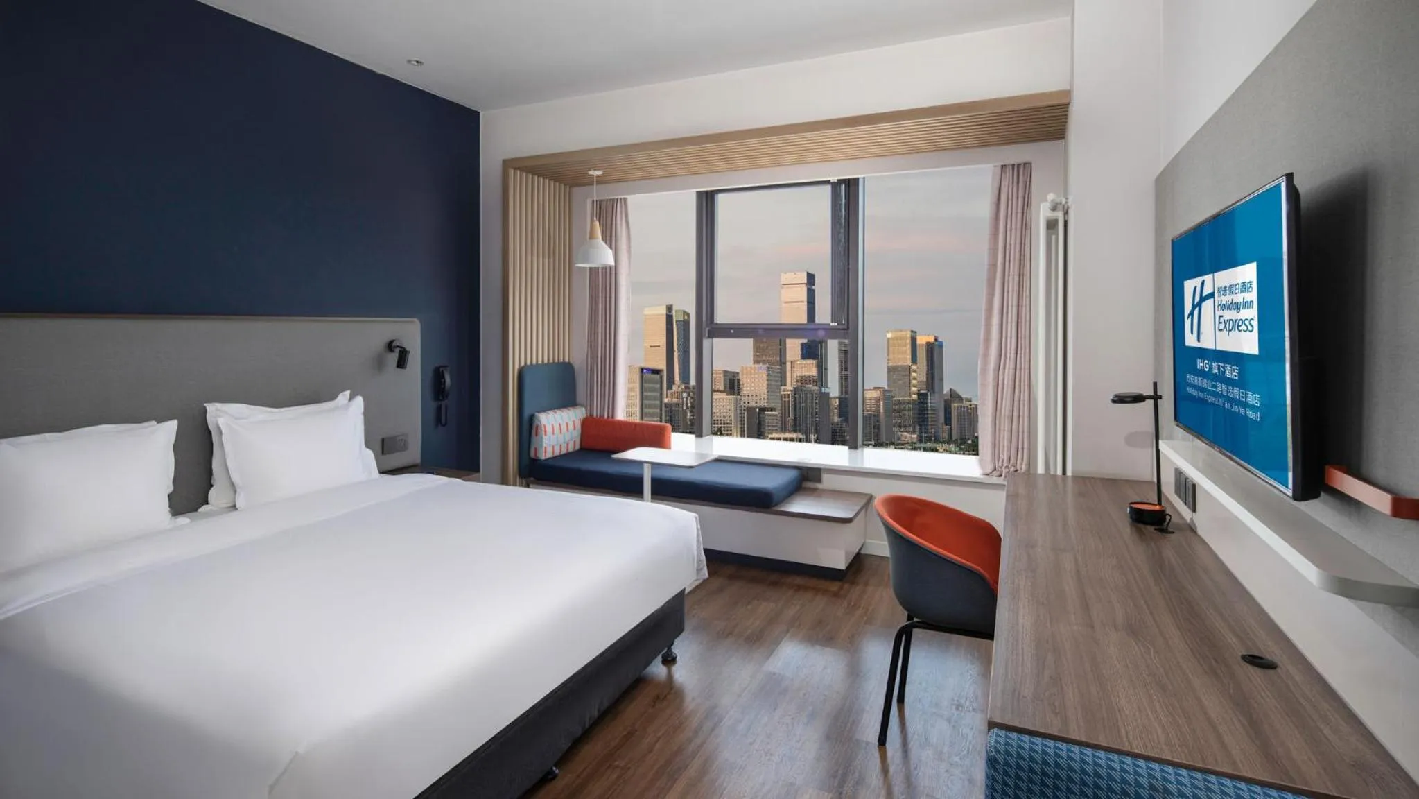 Photo of the whole room in Holiday Inn Express Xi'an West, an IHG Hotel