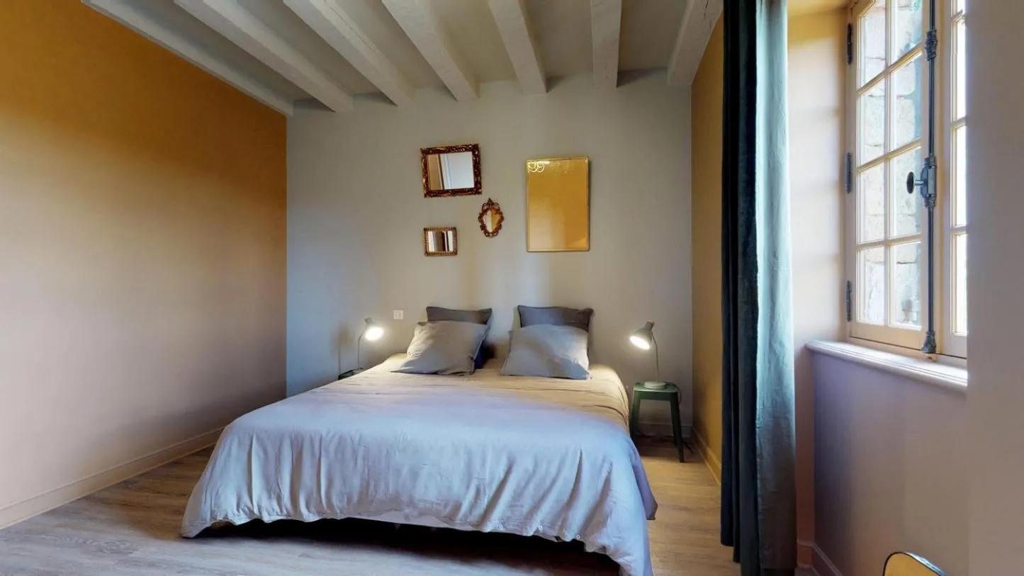 Bedroom, Bed in La Trappezienne