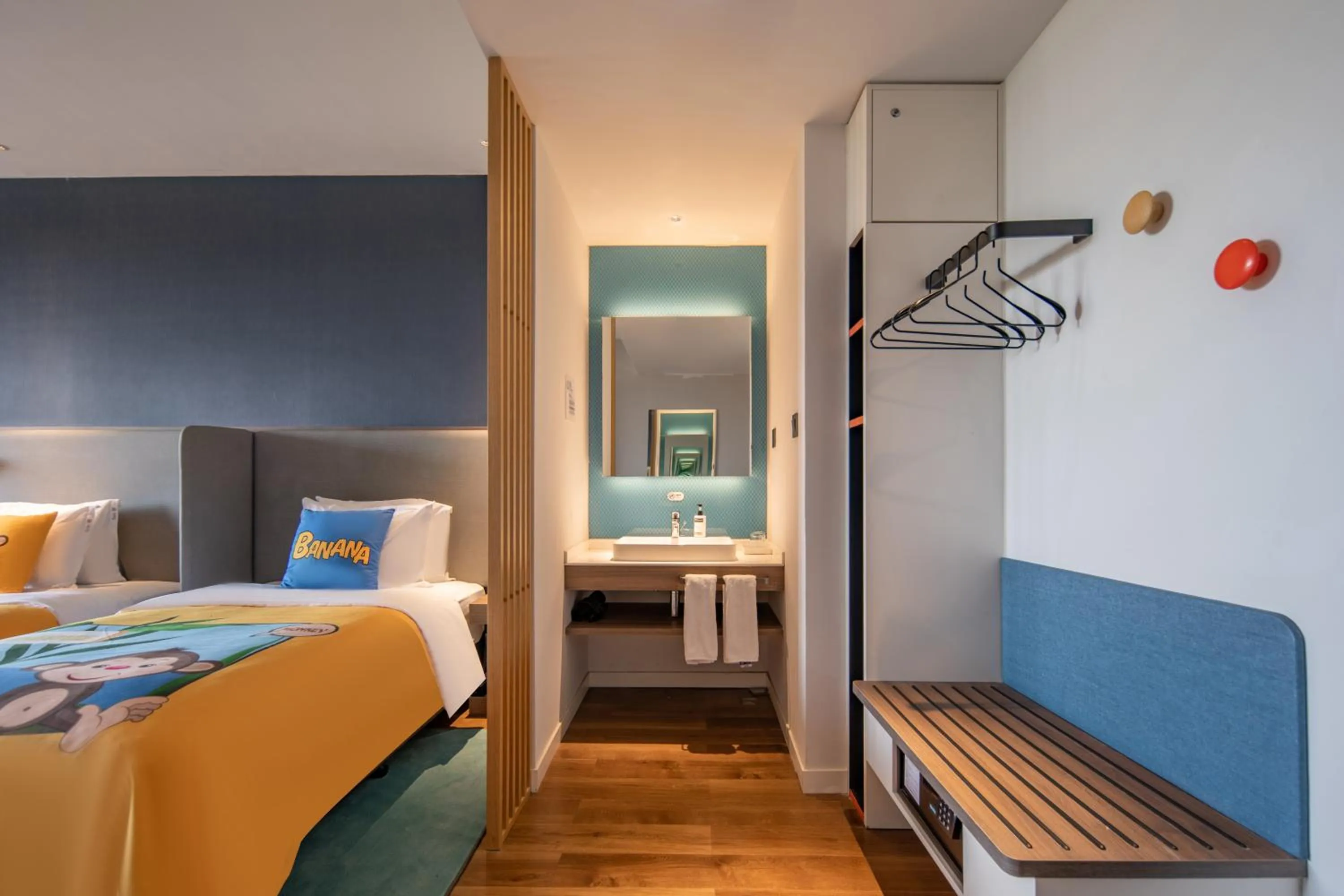 Bed in Holiday Inn Express Shanghai Jiading New City by IHG