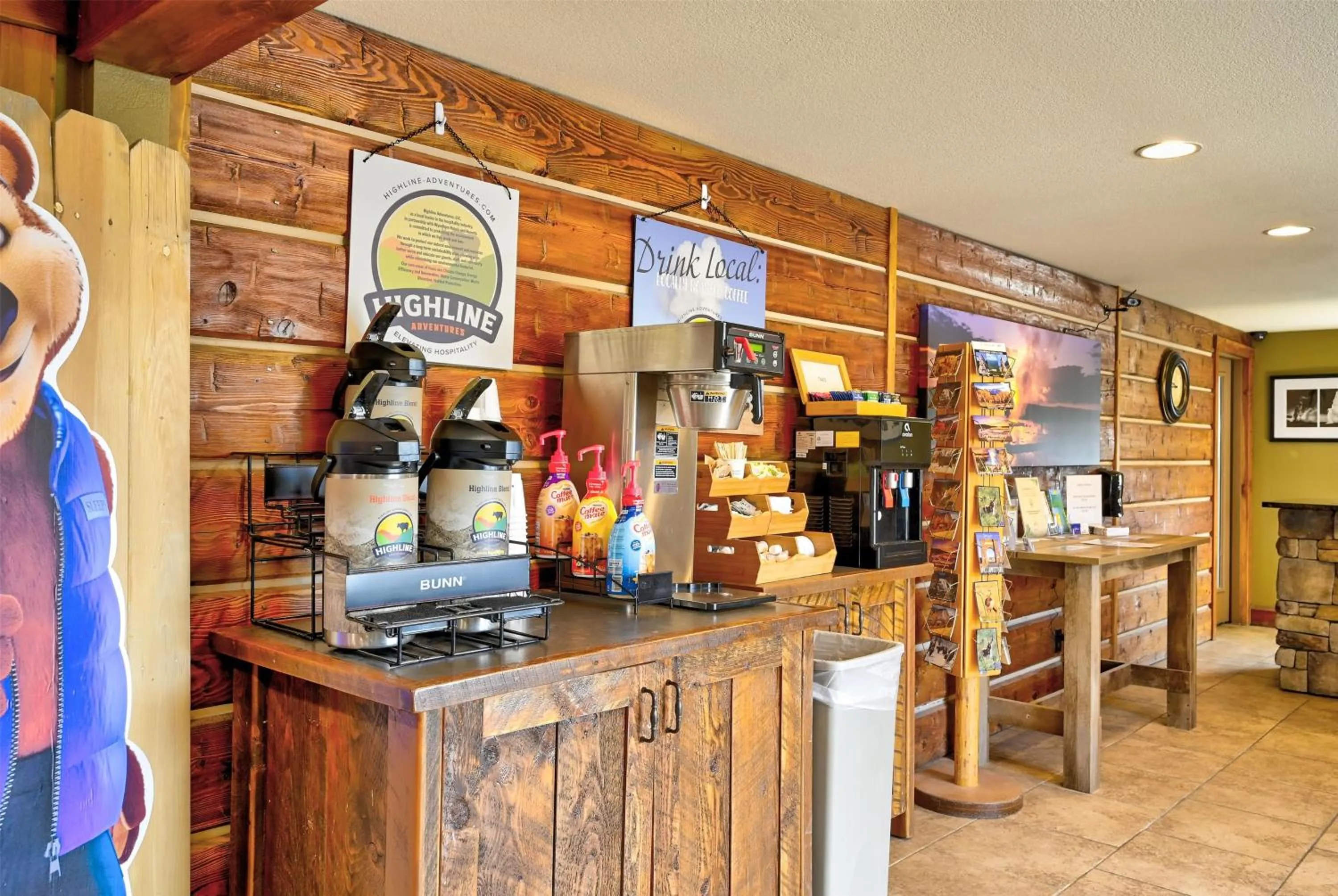 Lobby or reception in Travelodge by Wyndham Gardiner Yellowstone Park North Entr