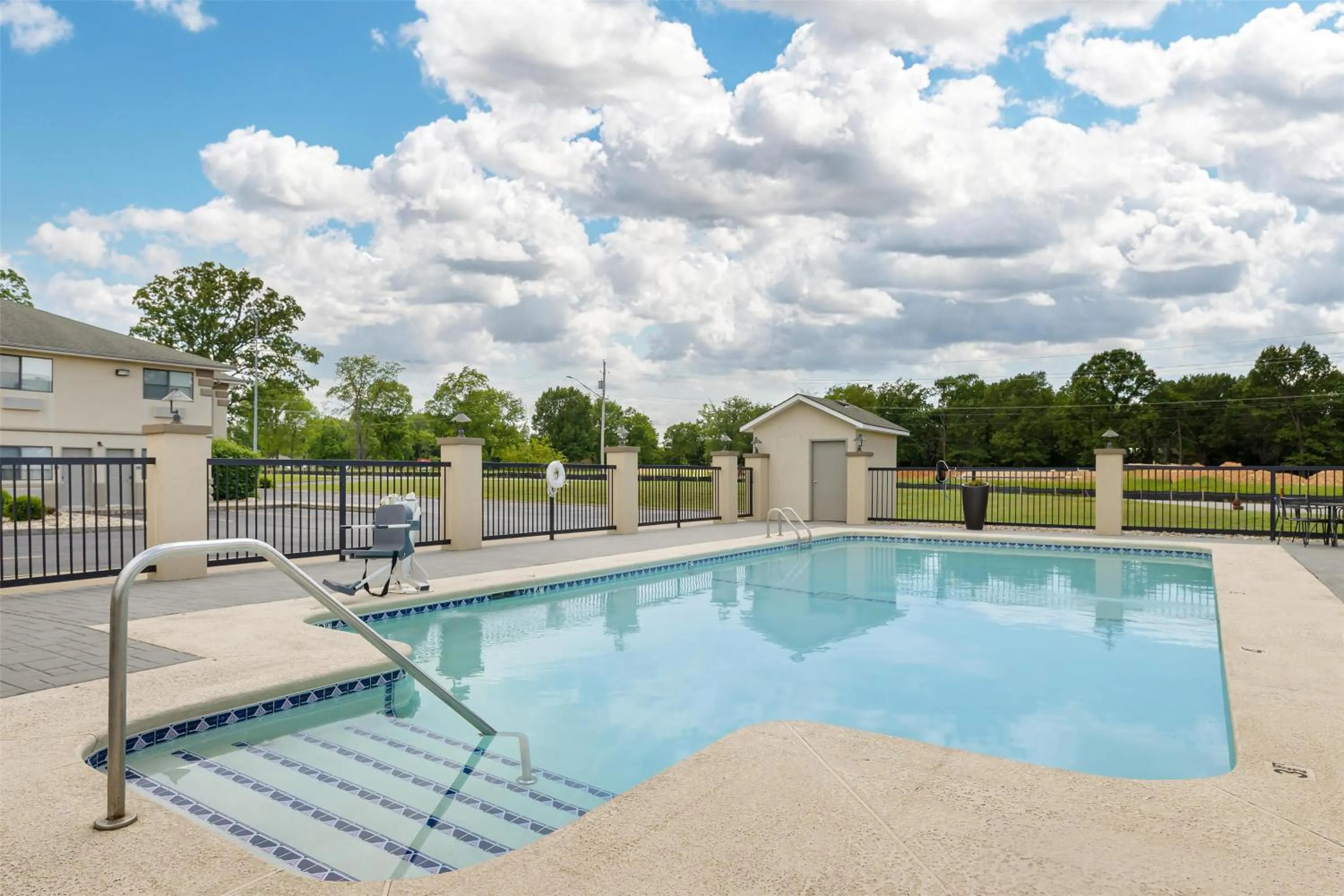 Pool view in Best Western TimberRidge Inn