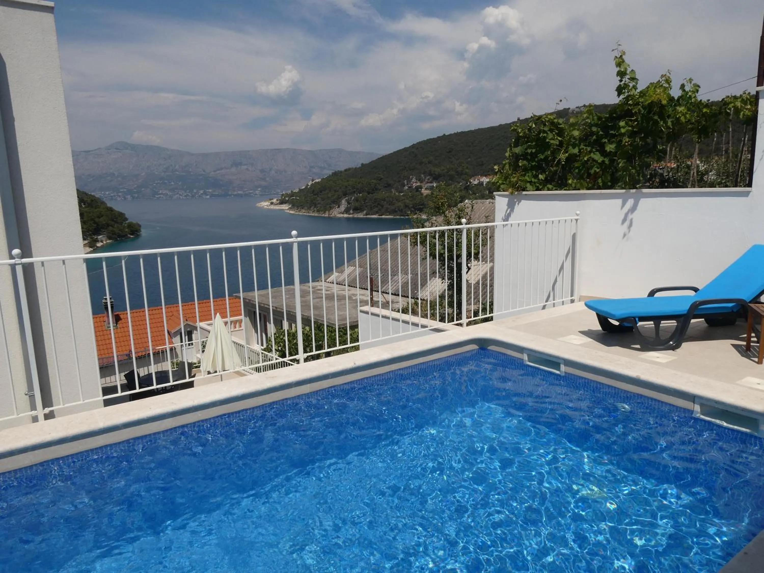 Swimming pool in Villa More