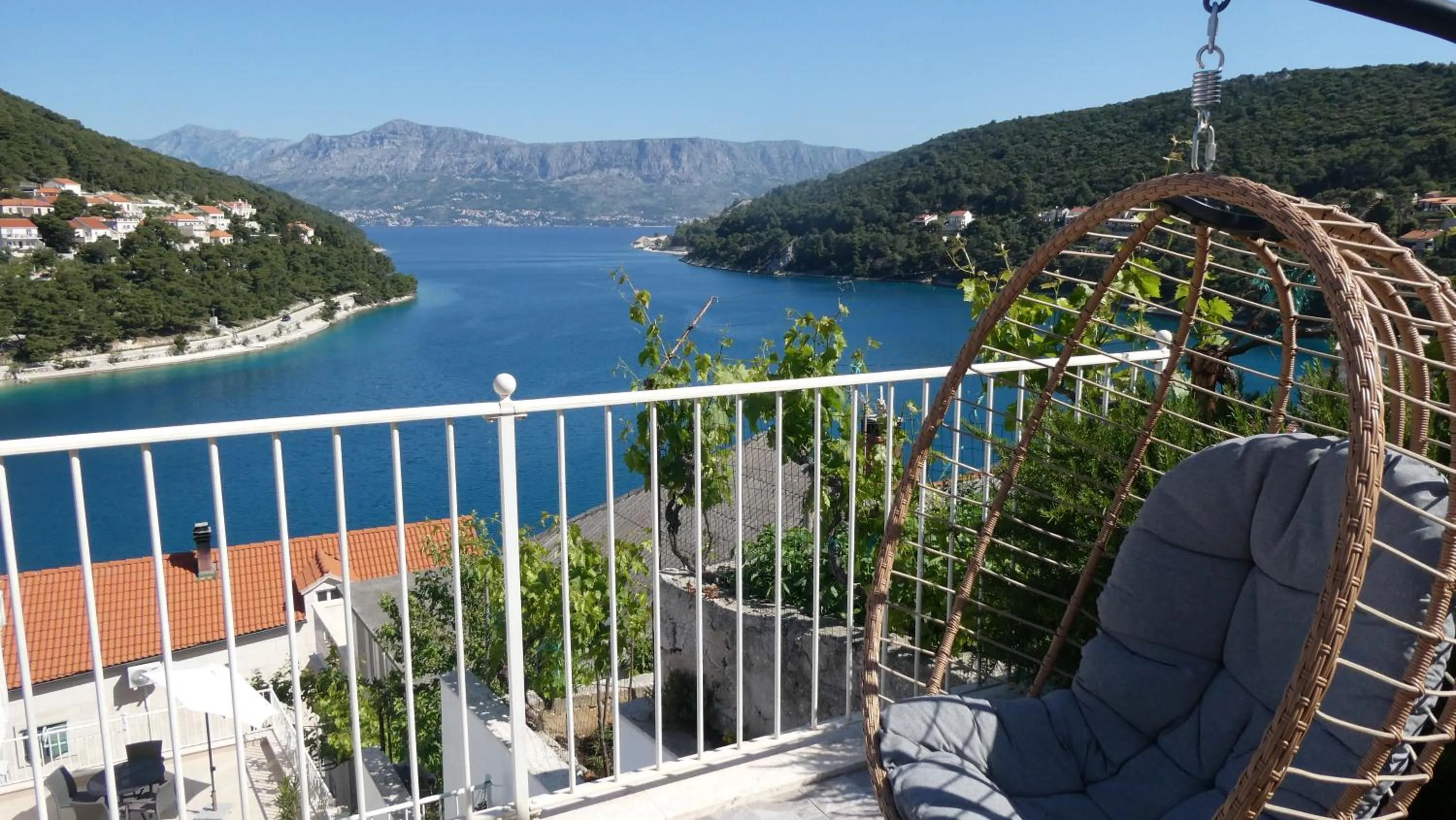 Property building in Villa More