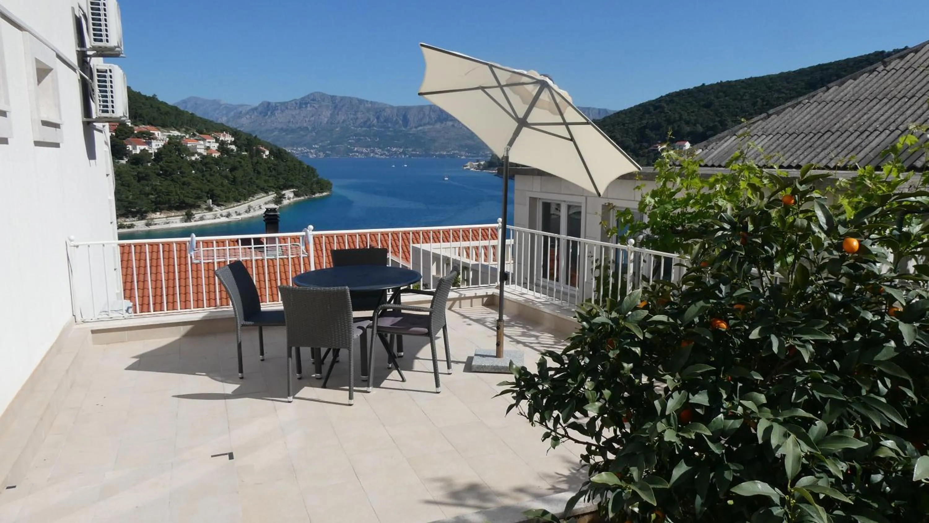 Patio in Villa More