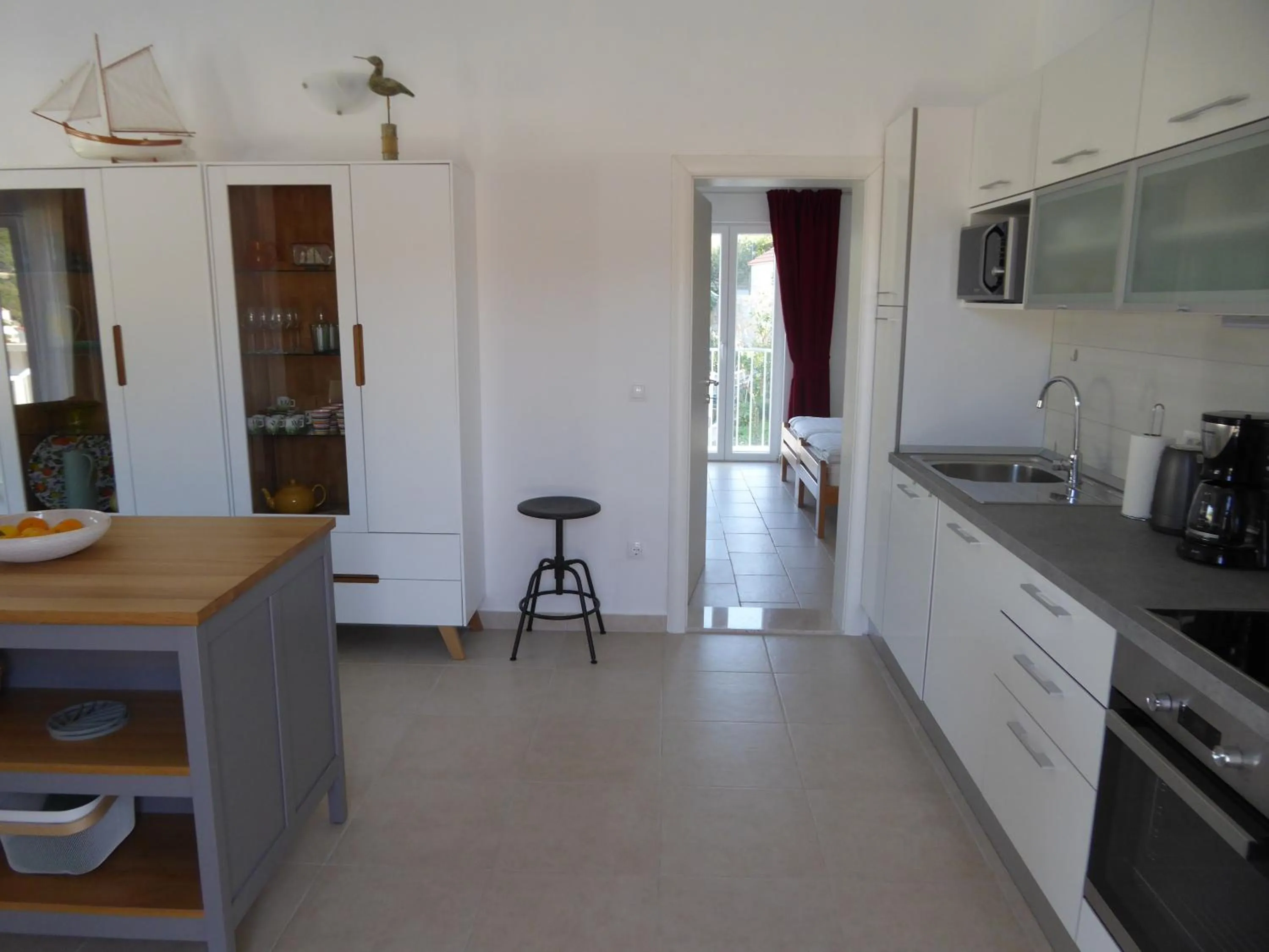 Kitchen or kitchenette in Villa More