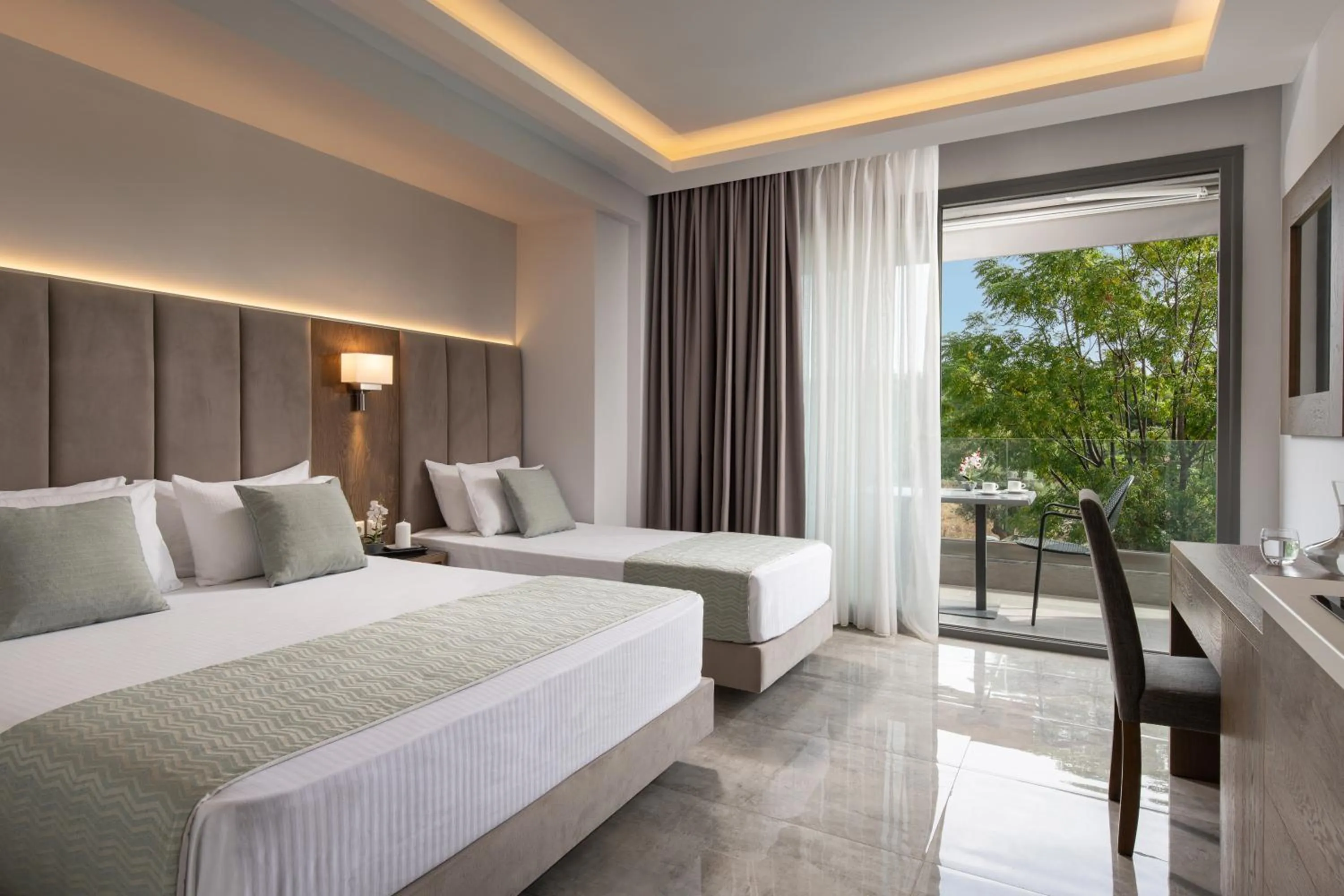 Bedroom, Bed in 4- you Family