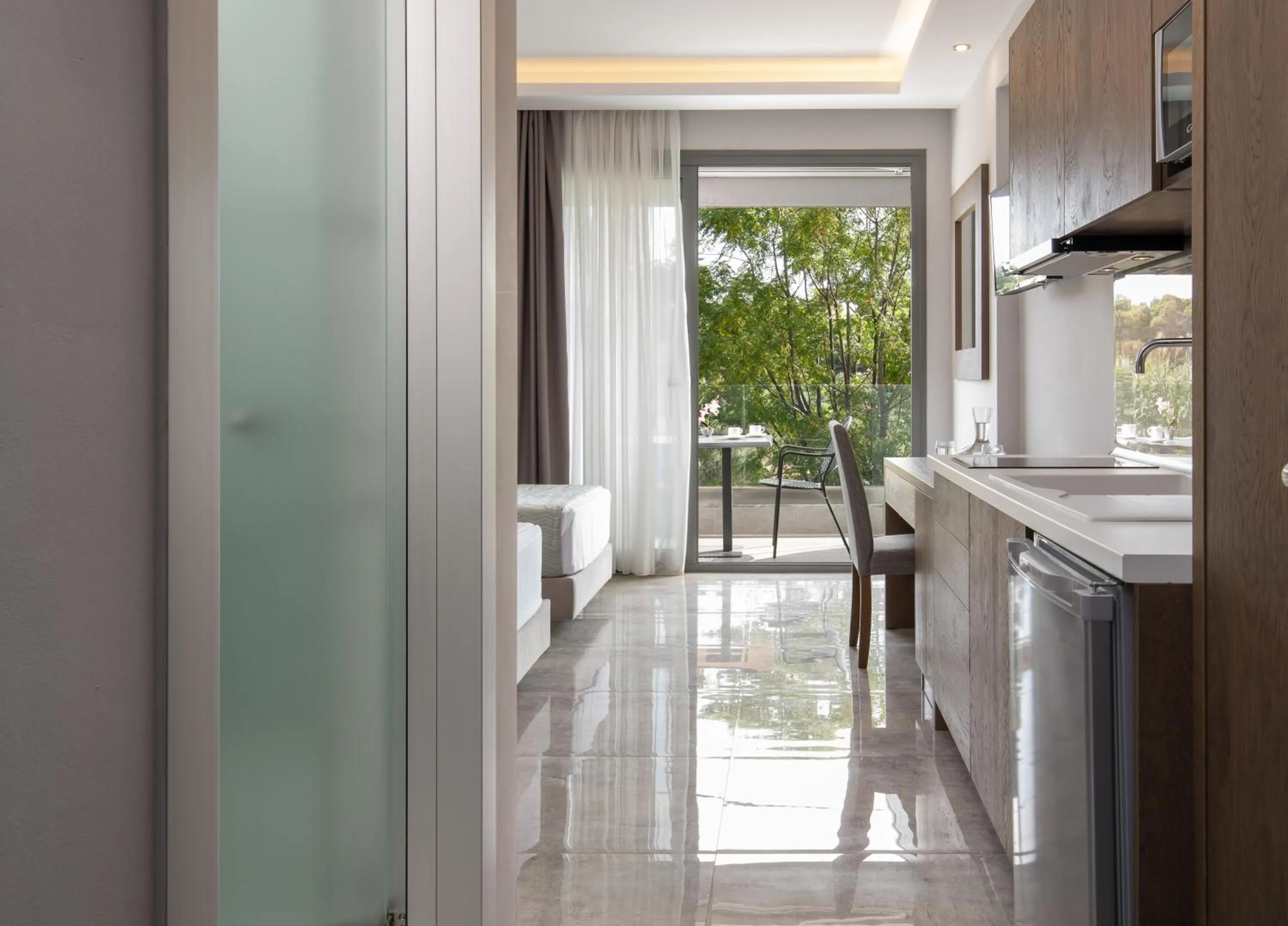 Photo of the whole room in 4- you Family