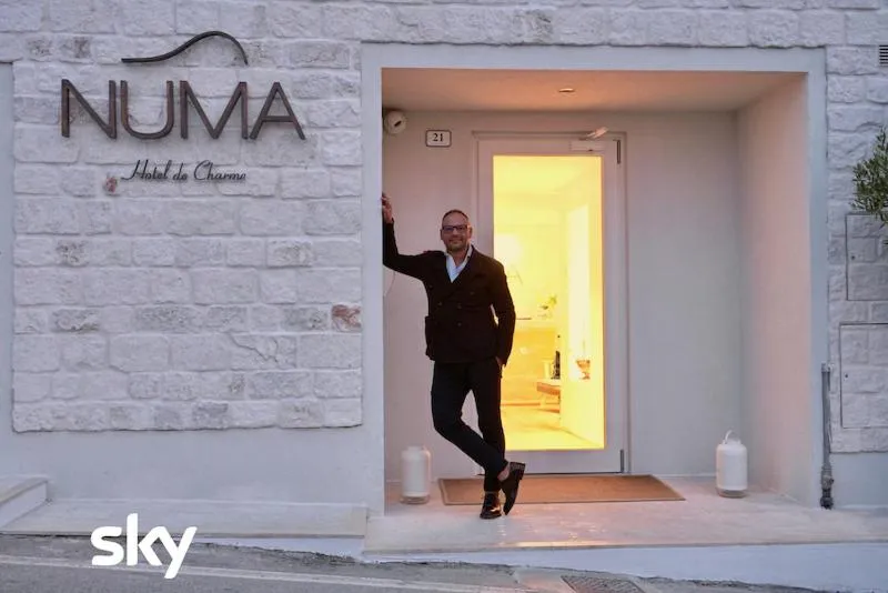 NUMA HOTEL