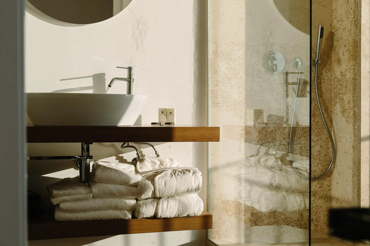 Bathroom in NUMA HOTEL