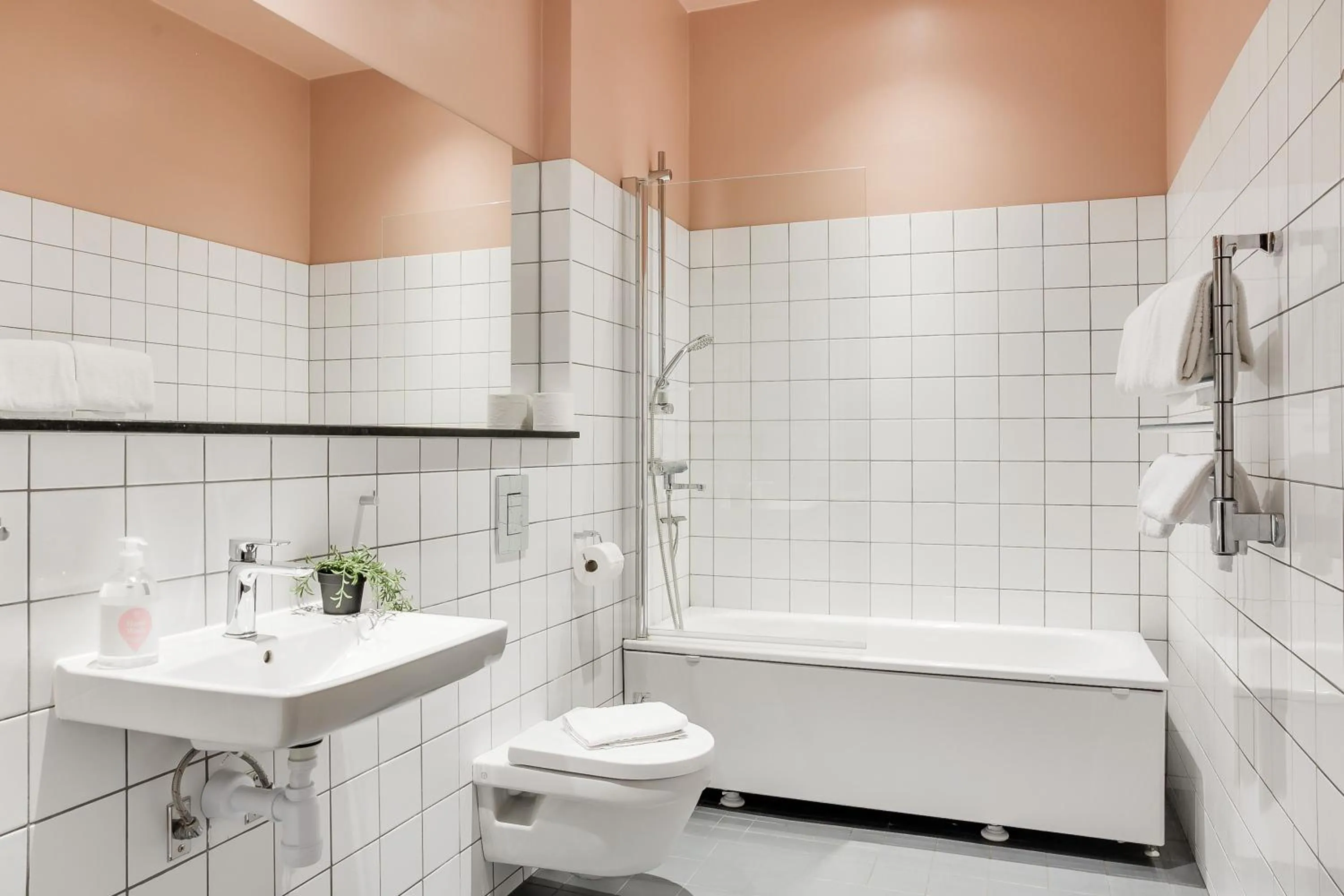 Bathroom in Forenom Aparthotel Malmö Varvsstaden