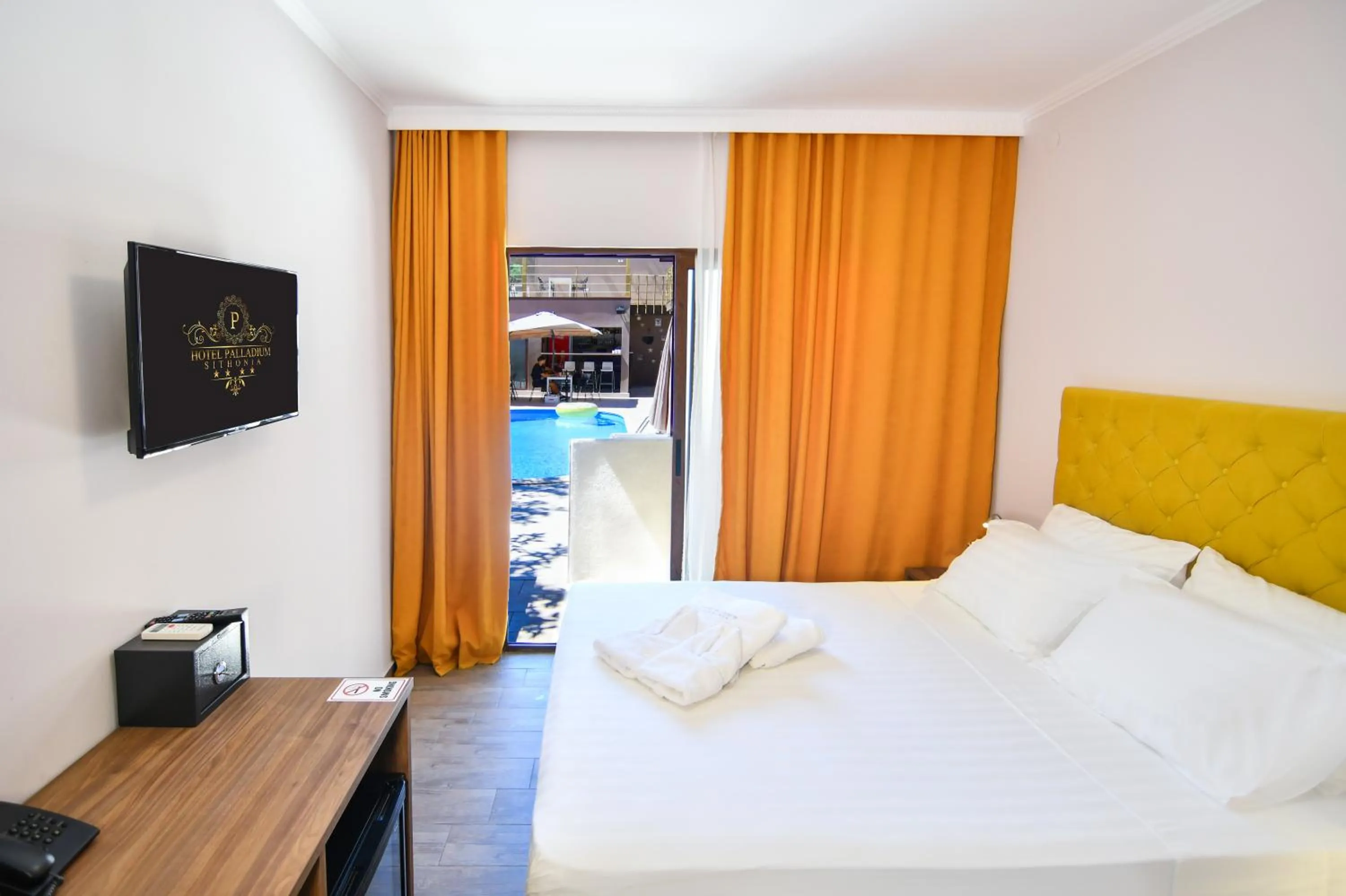 Bed in Hotel Palladium Sithonia