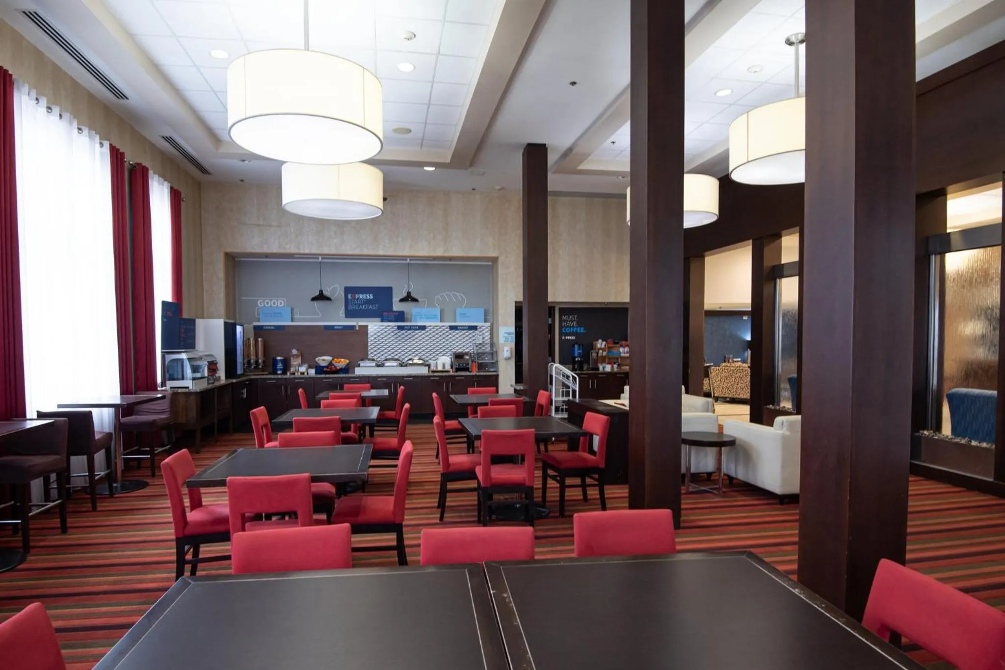 Breakfast in Holiday Inn Express Hotel & Suites Chatham South by IHG