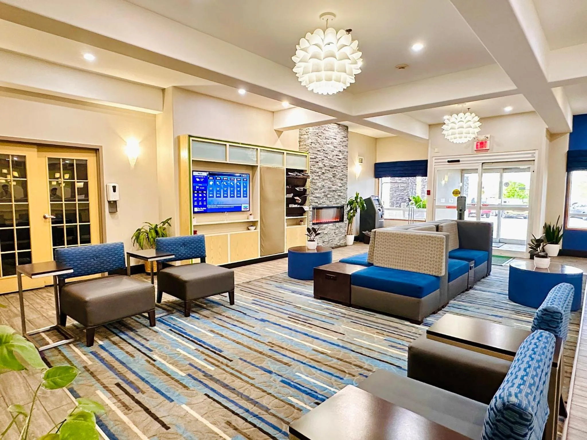 Property building in Holiday Inn Hotel & Suites Regina by IHG