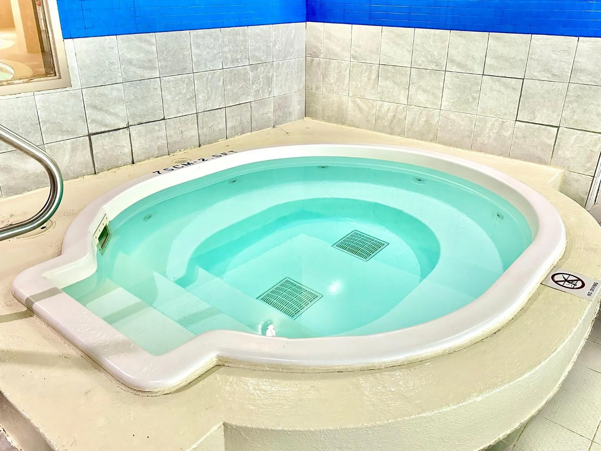 Swimming pool in Holiday Inn Hotel & Suites Regina by IHG