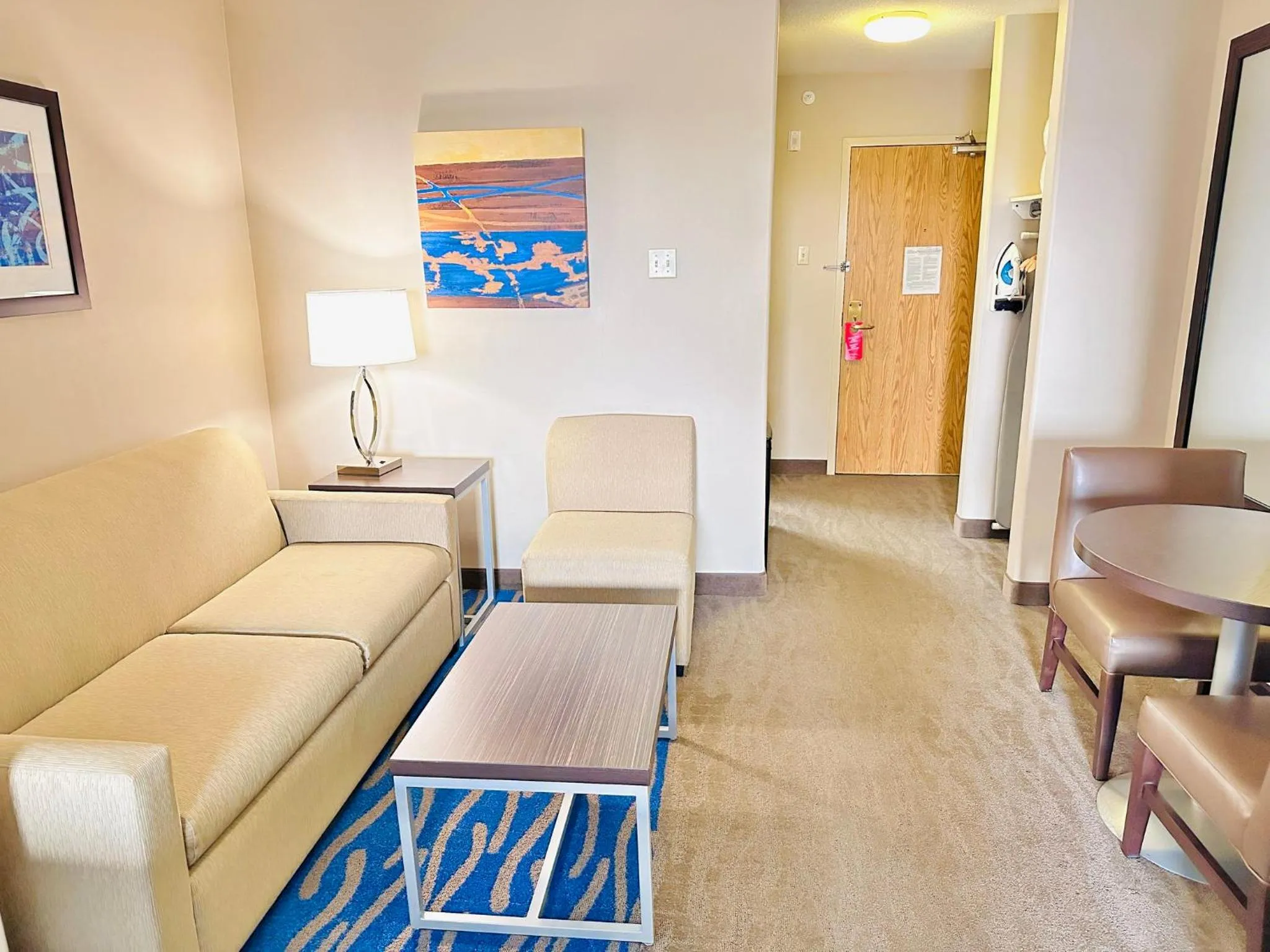 Photo of the whole room in Holiday Inn Hotel & Suites Regina by IHG