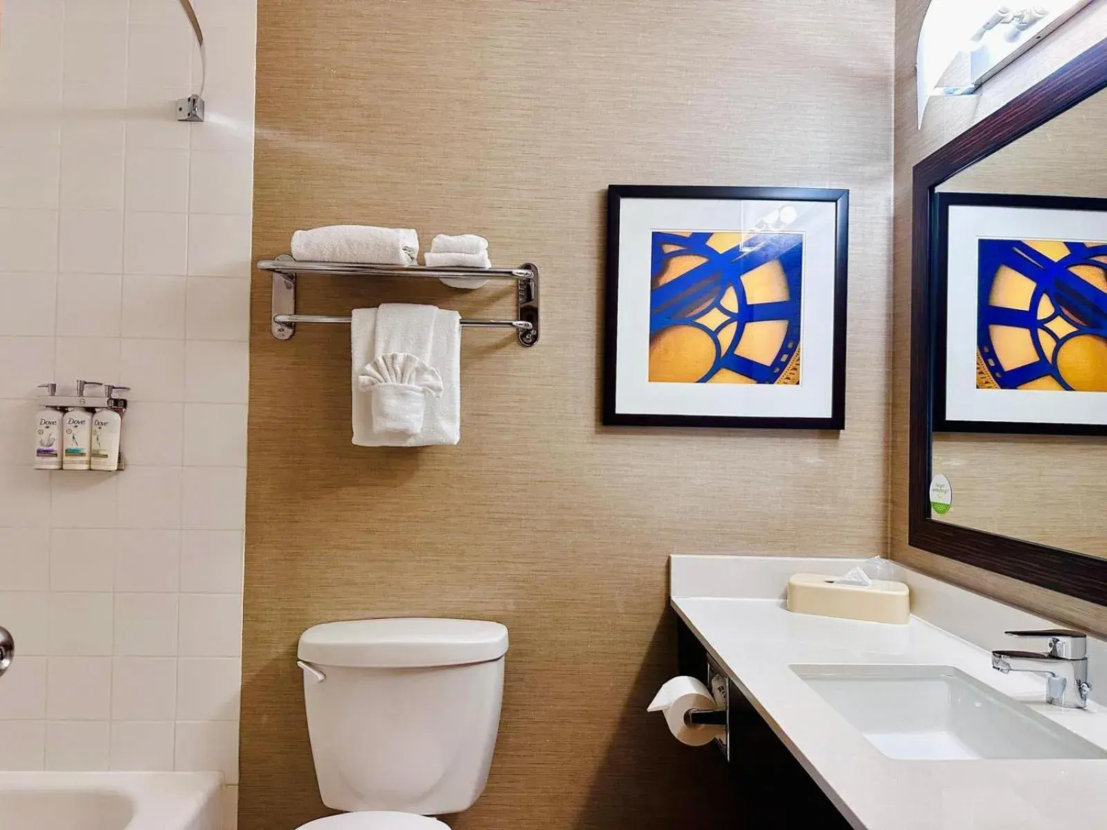 Premium King Room in Holiday Inn Hotel & Suites Regina by IHG Premium King Room in Holiday Inn Hotel & Suites Regina by IHG