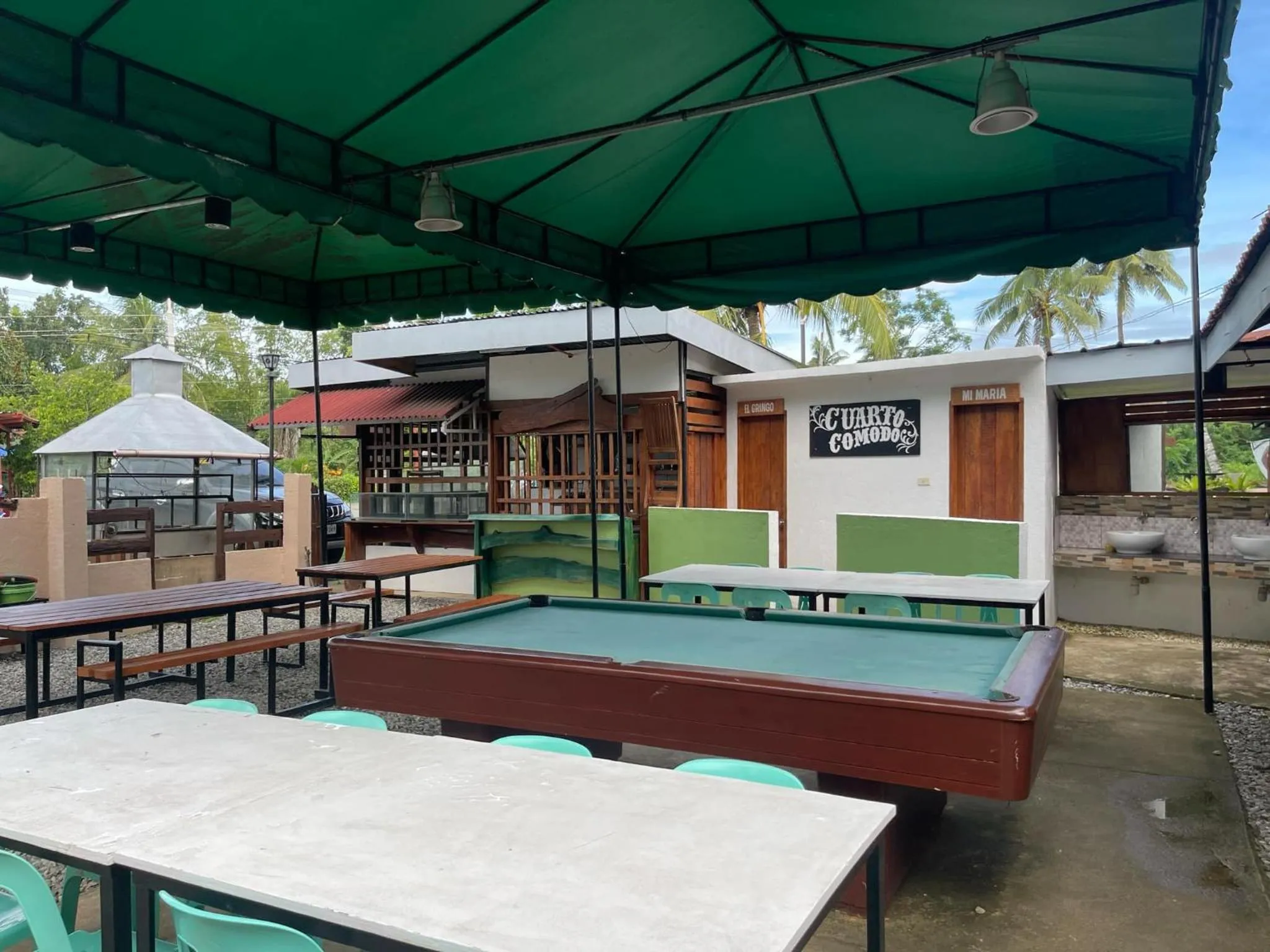 Billiard in 13 ways Room Rentals