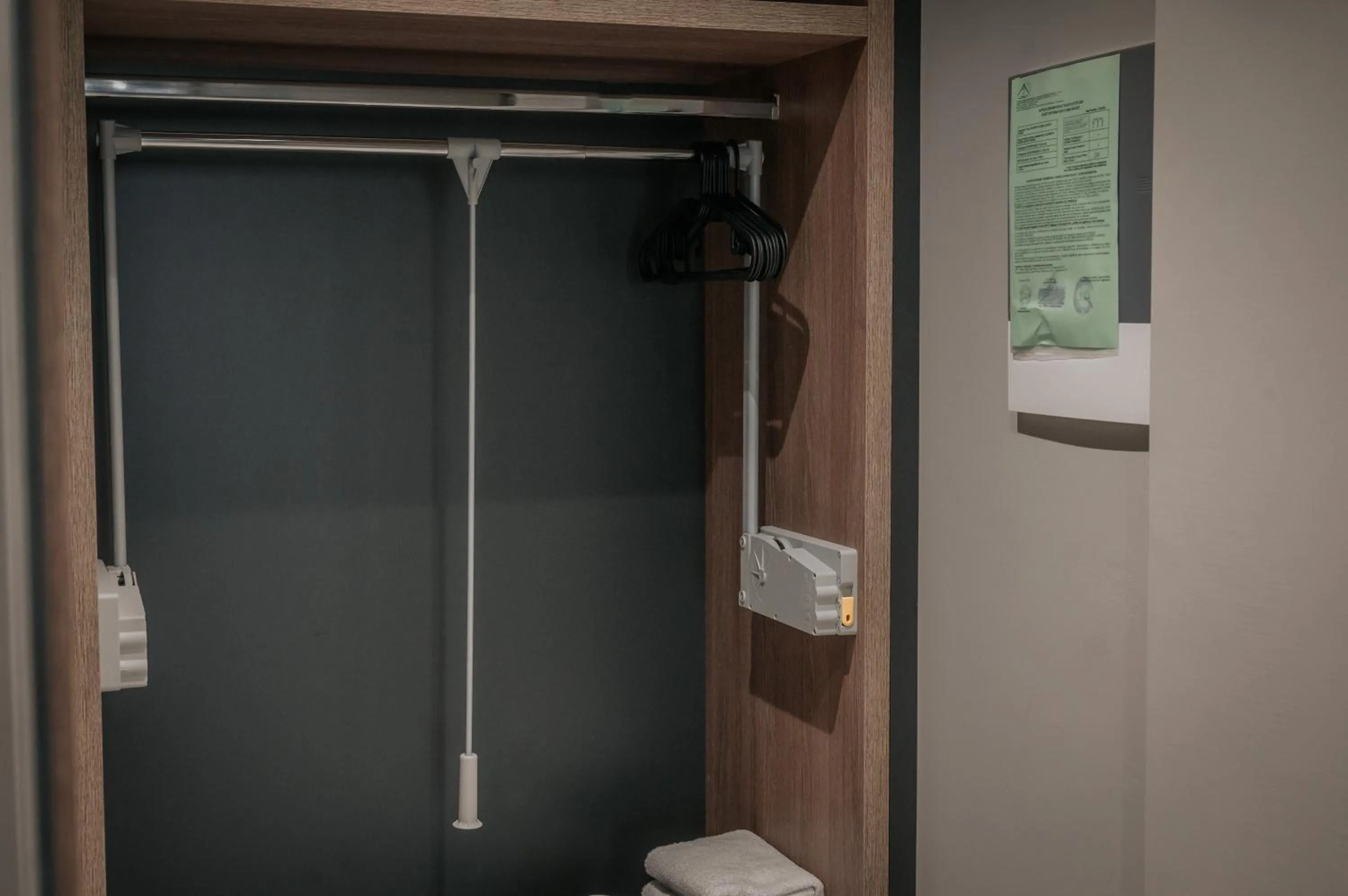 wardrobe in Elizabeth Queen Luxury Rooms