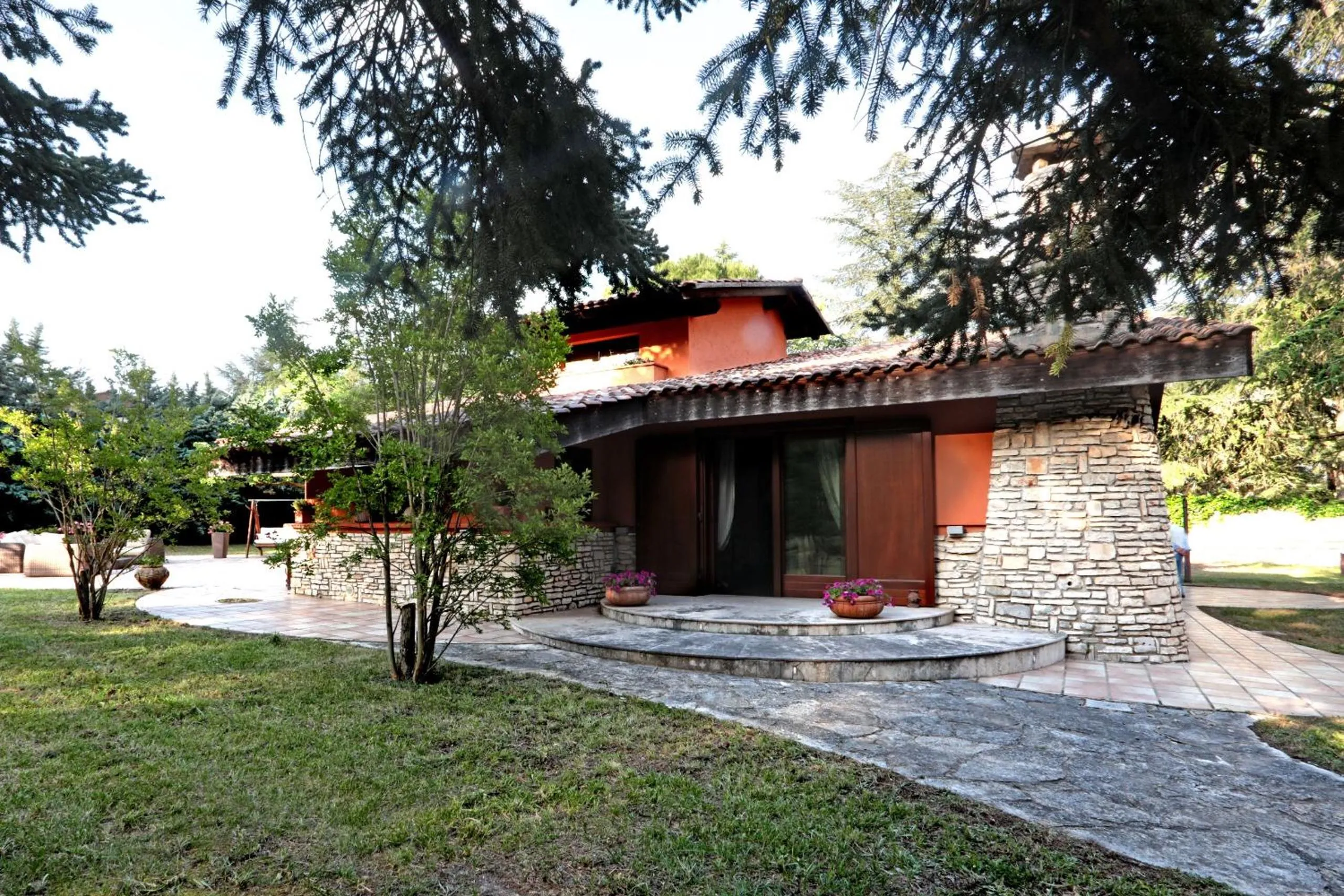 Property building in I Lari Castel Del Monte