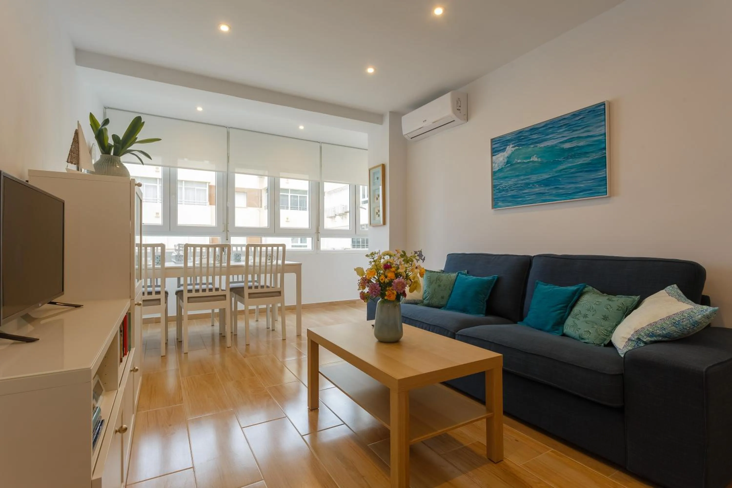 Casa Ros-PLAYA free parking by Cadiz4Rentals