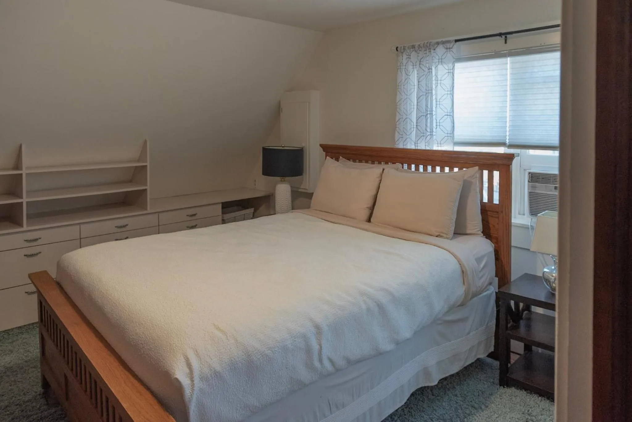 Bed in William Henry Miller Inn