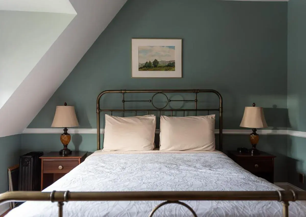 Luxury Triple Room in William Henry Miller Inn Luxury Triple Room in William Henry Miller Inn