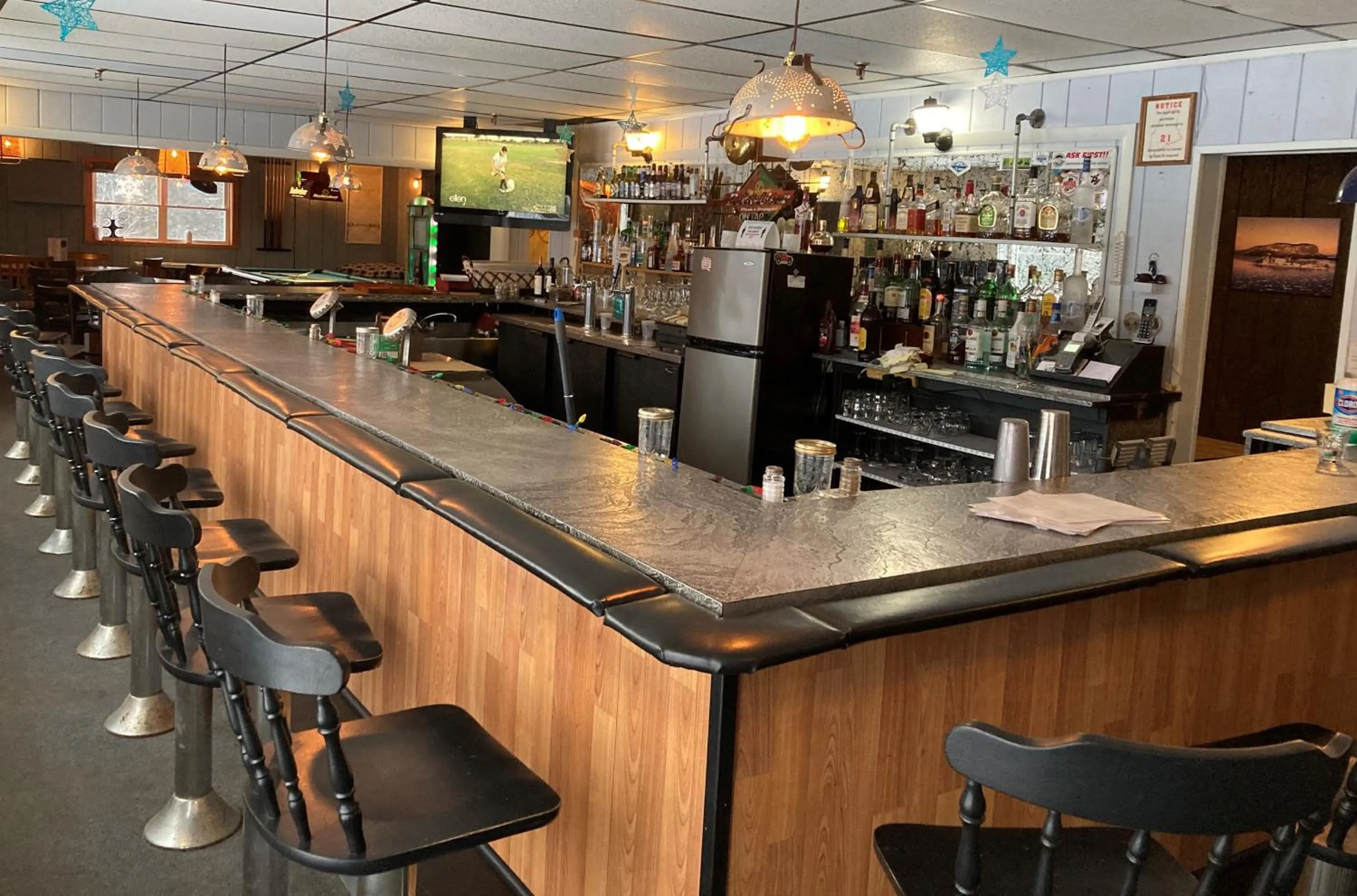 Restaurant/places to eat in Leisure Life