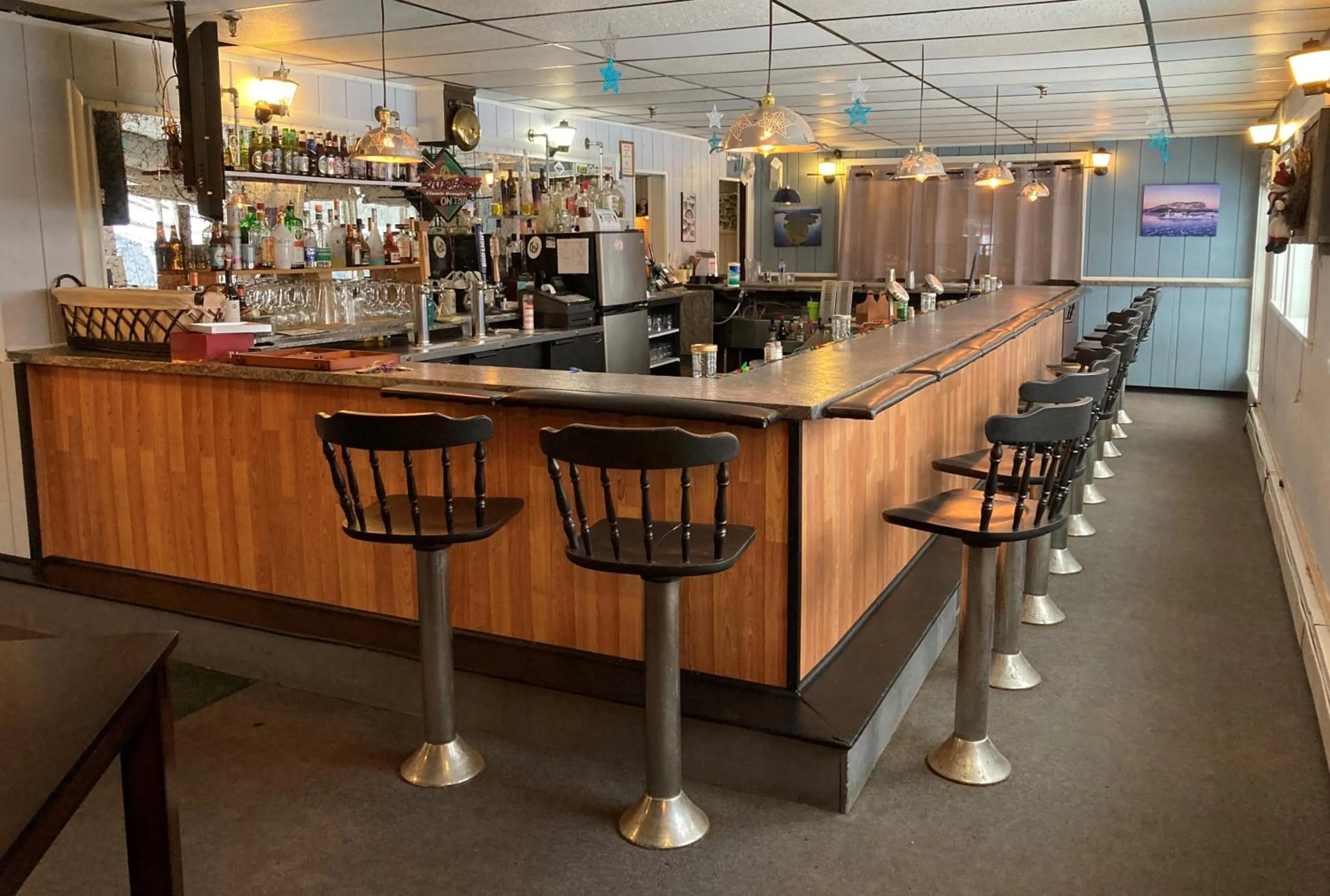 Restaurant/places to eat in Leisure Life