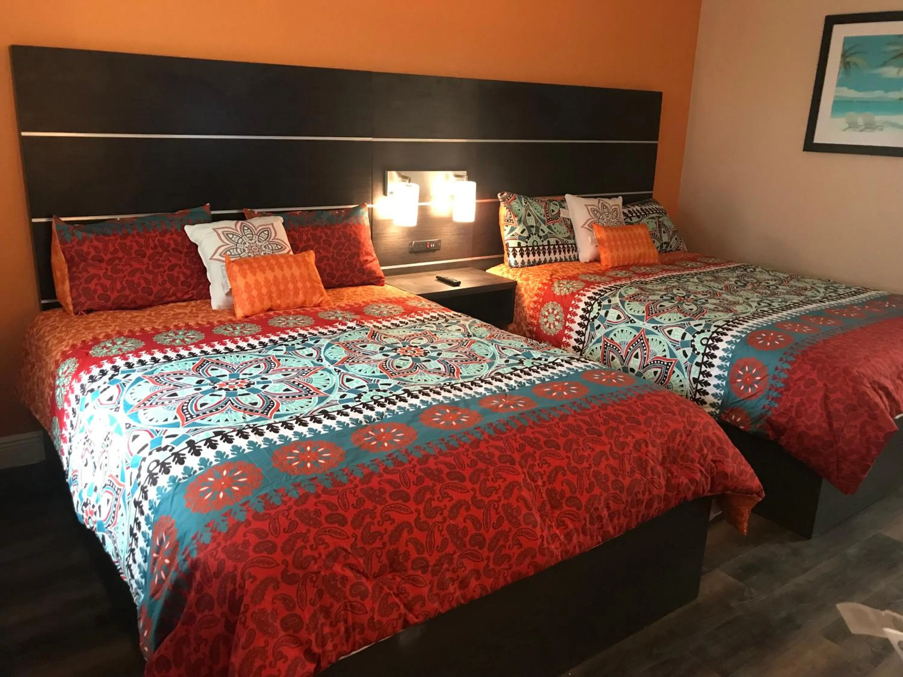 Photo of the whole room, Bed in Tropical Inn & Suites, downtown clearwater