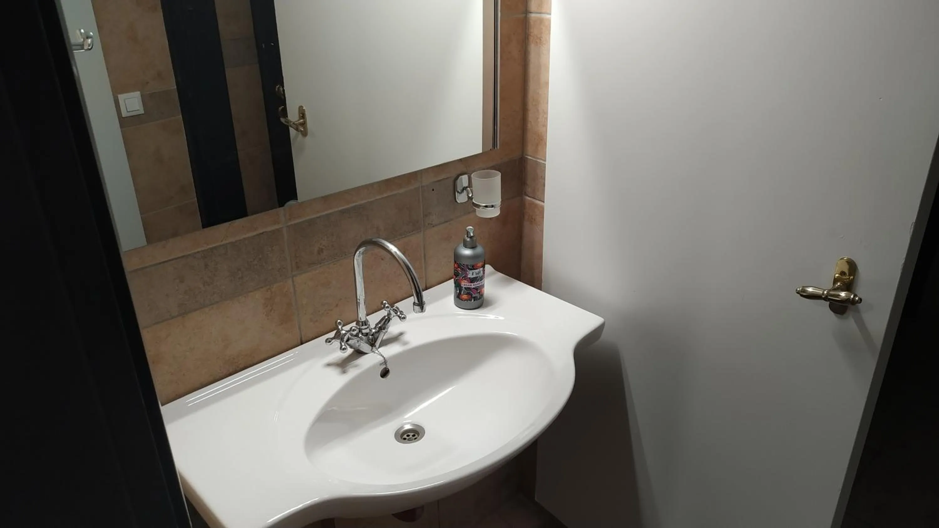 Bathroom in Marilia apartment