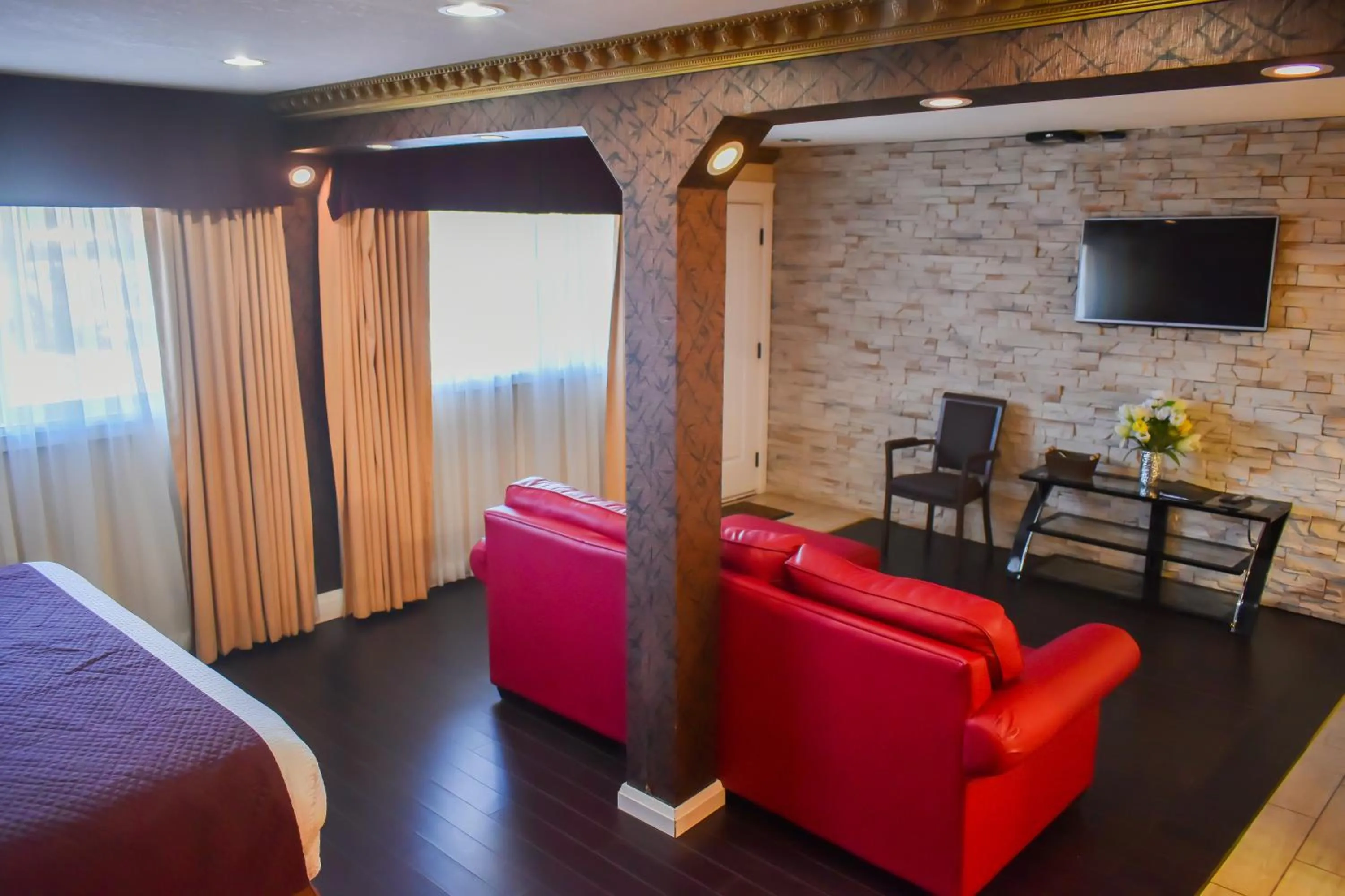 Days Inn by Wyndham Sylvan Lake