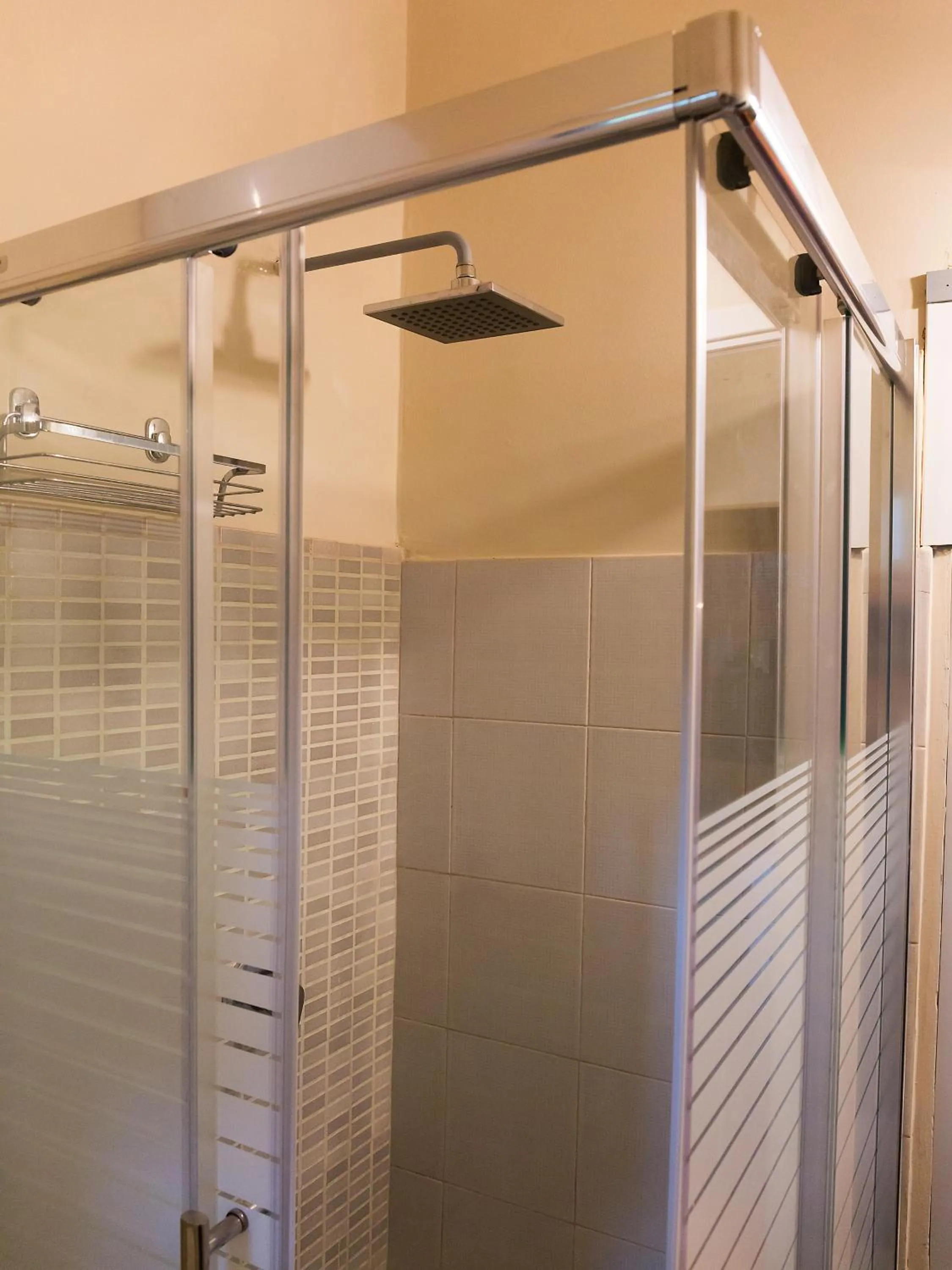 Shower in Al Vicolo Stretto