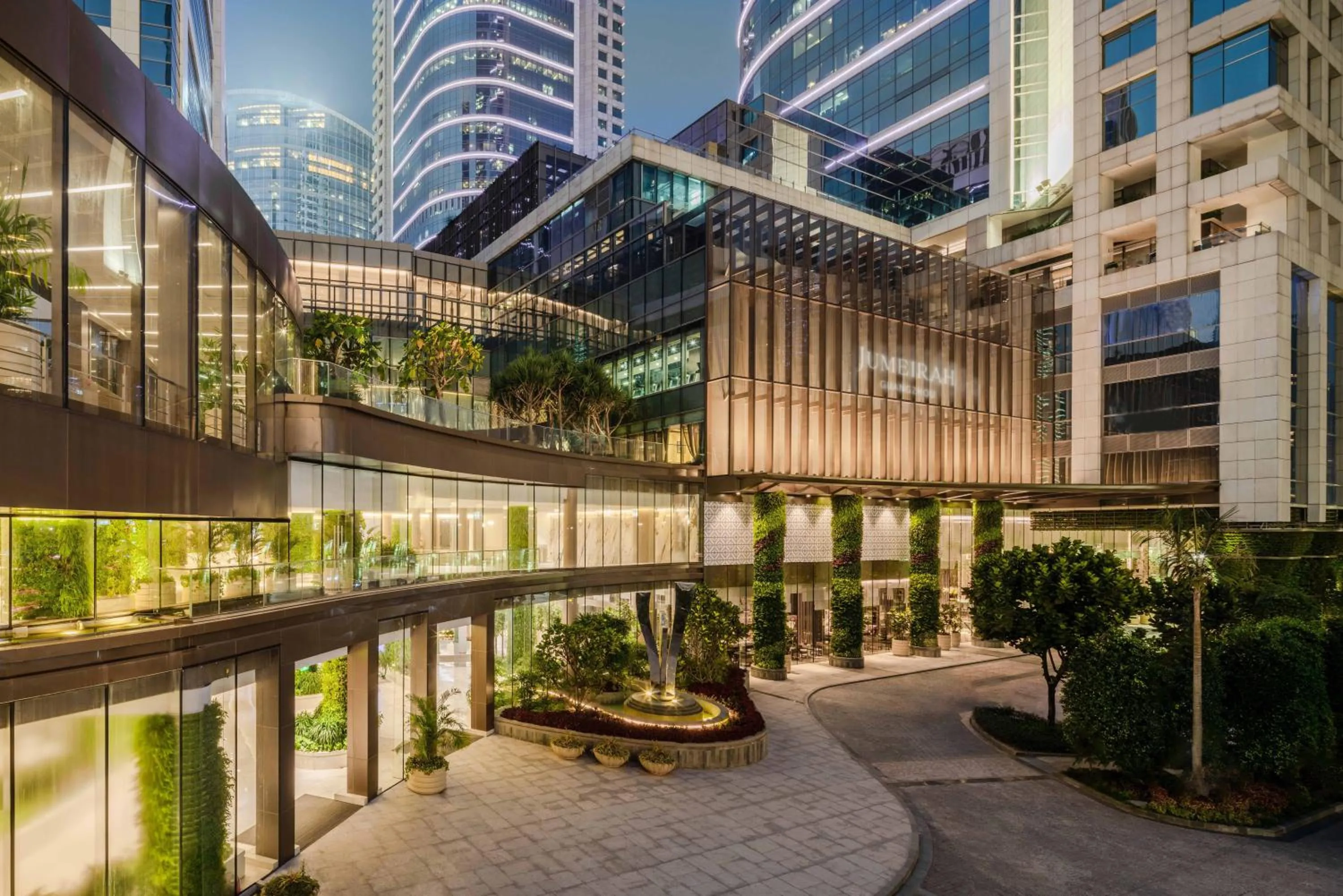 Property building in Jumeirah Guangzhou