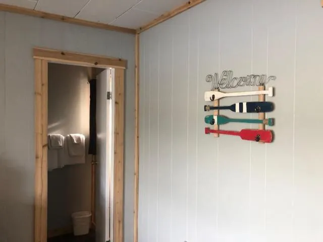 hair dresser in Jasper Way Inn Resort & Campground