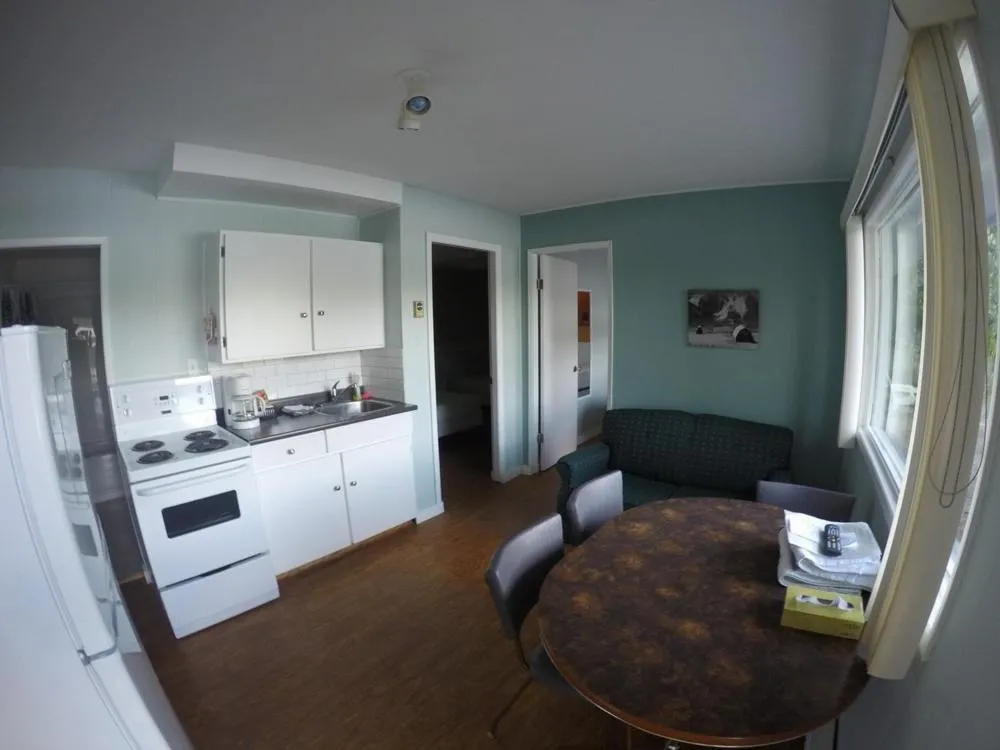 Kitchen or kitchenette in Jasper Way Inn Resort & Campground