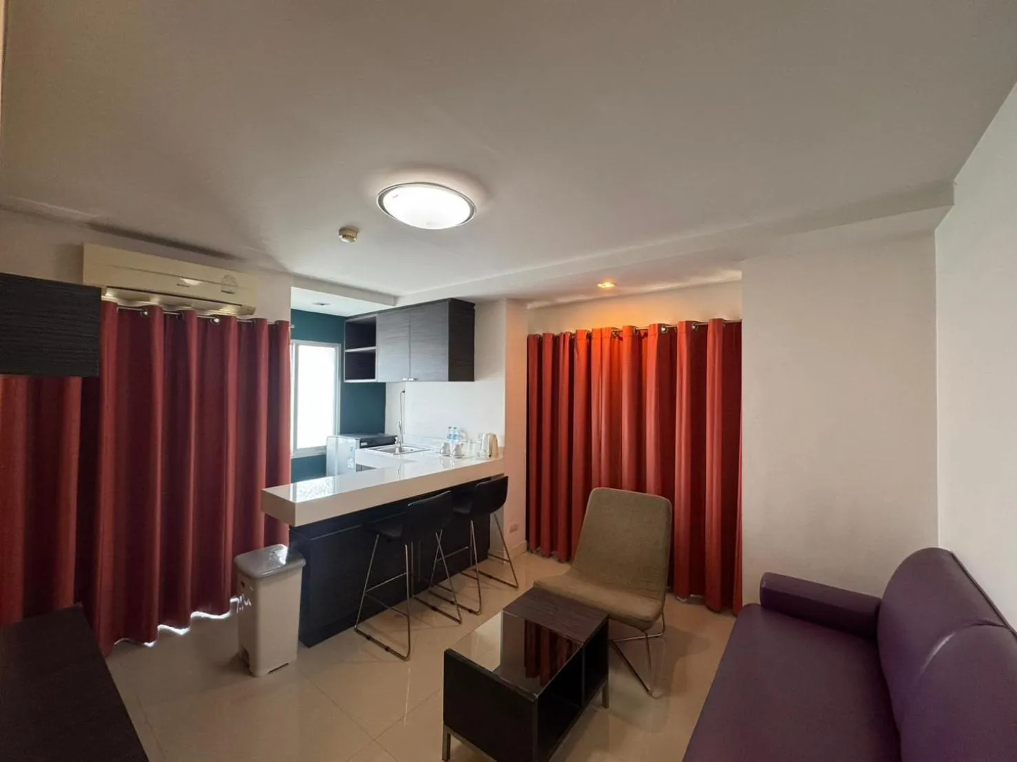 Dining area in Palette Bella B All Suites Bangkok Hotel