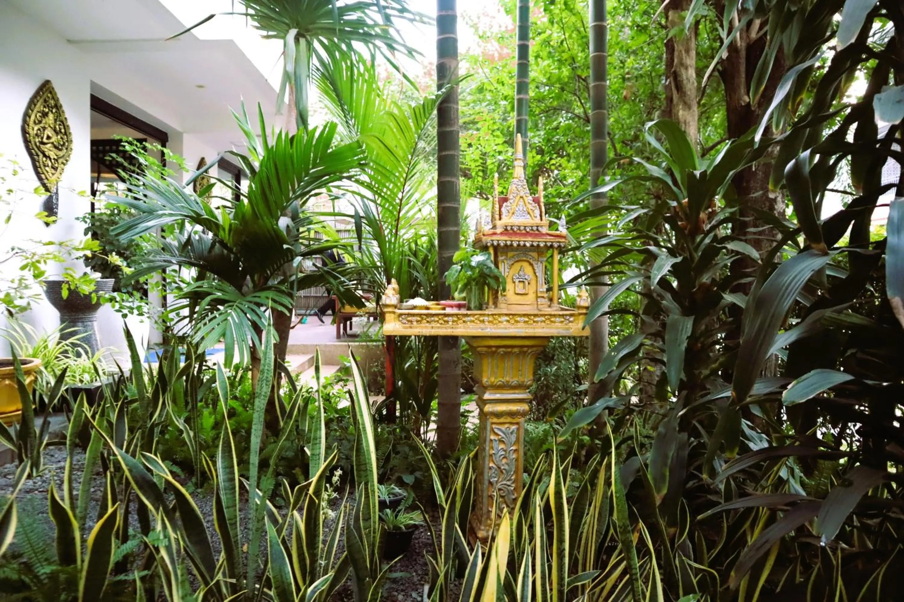 Garden in Siem Reap Palace Hotel & Spa