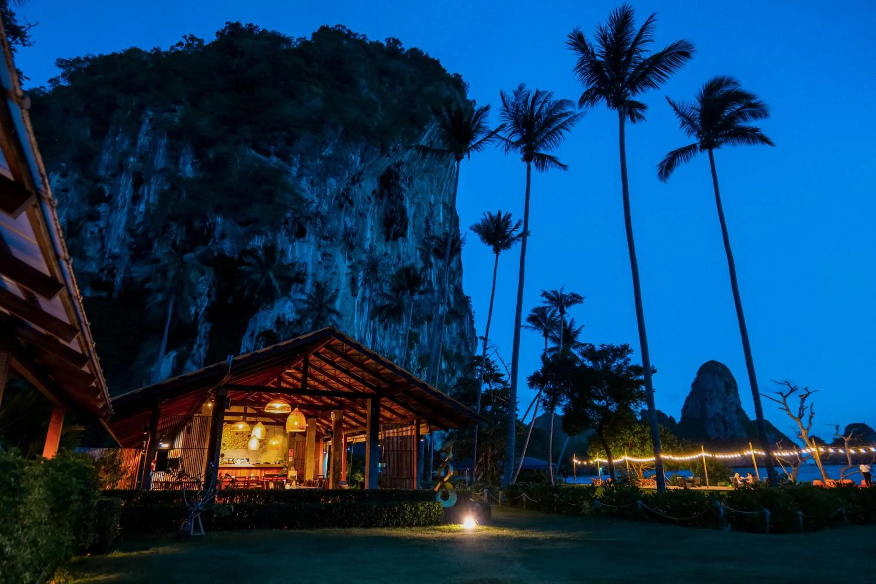 Restaurant/places to eat in Tinidee Hideaway Tonsai Beach Krabi