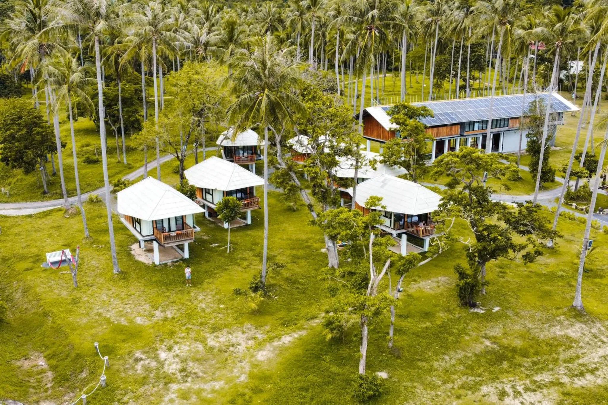 Property building in Tinidee Hideaway Tonsai Beach Krabi