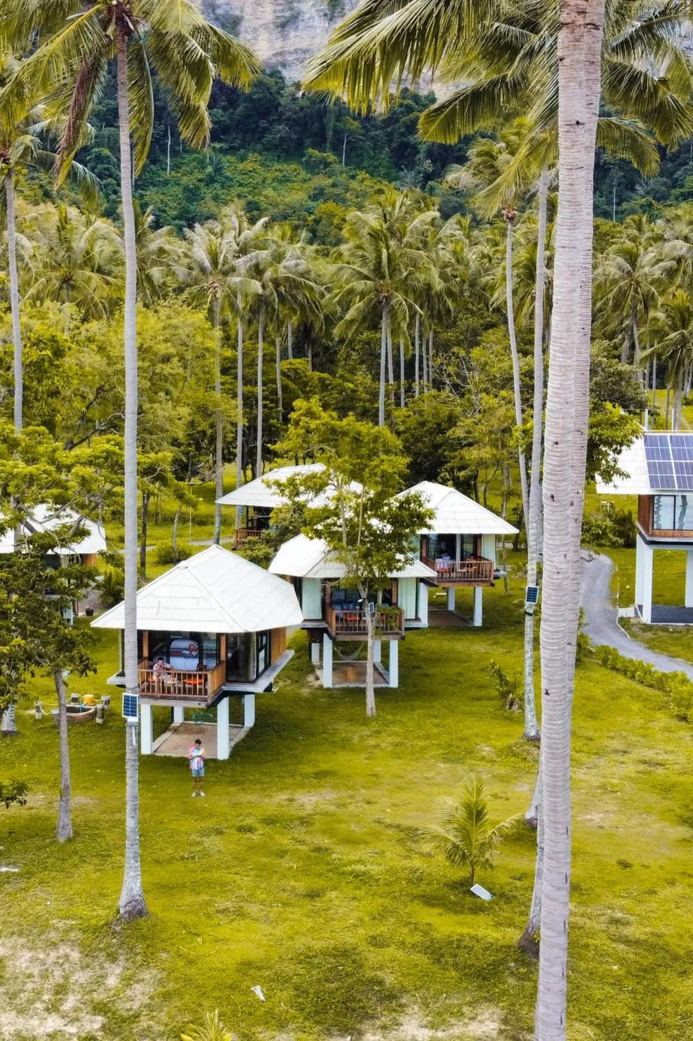 Property building in Tinidee Hideaway Tonsai Beach Krabi