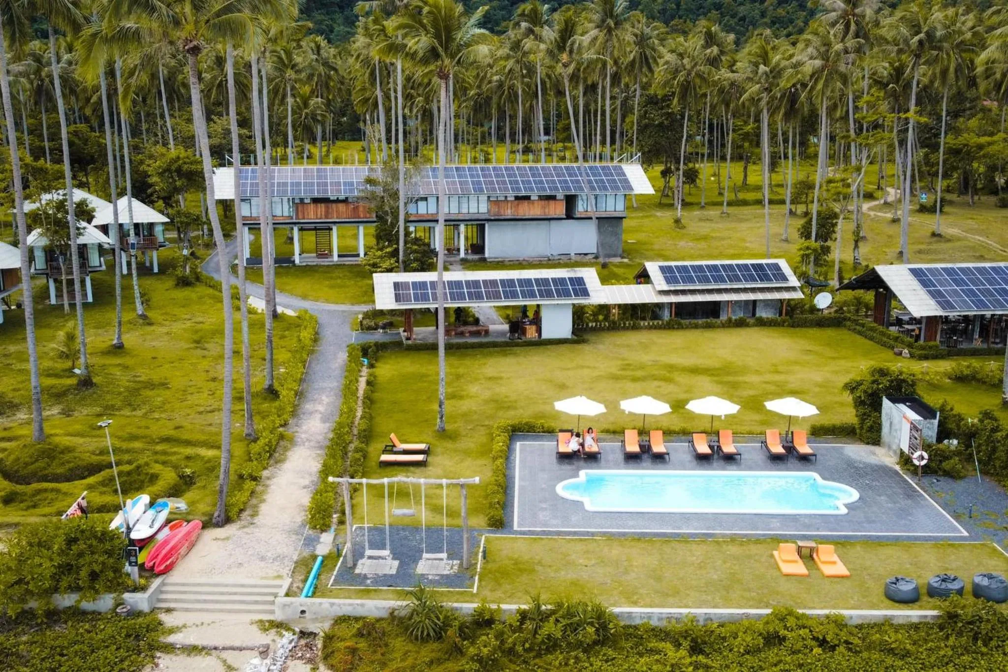 Property building in Tinidee Hideaway Tonsai Beach Krabi