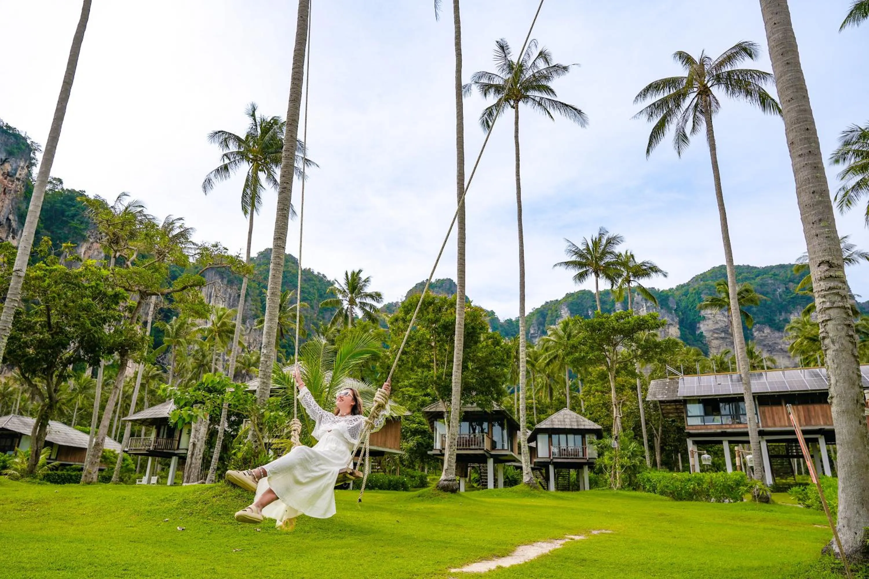 Property building in Tinidee Hideaway Tonsai Beach Krabi