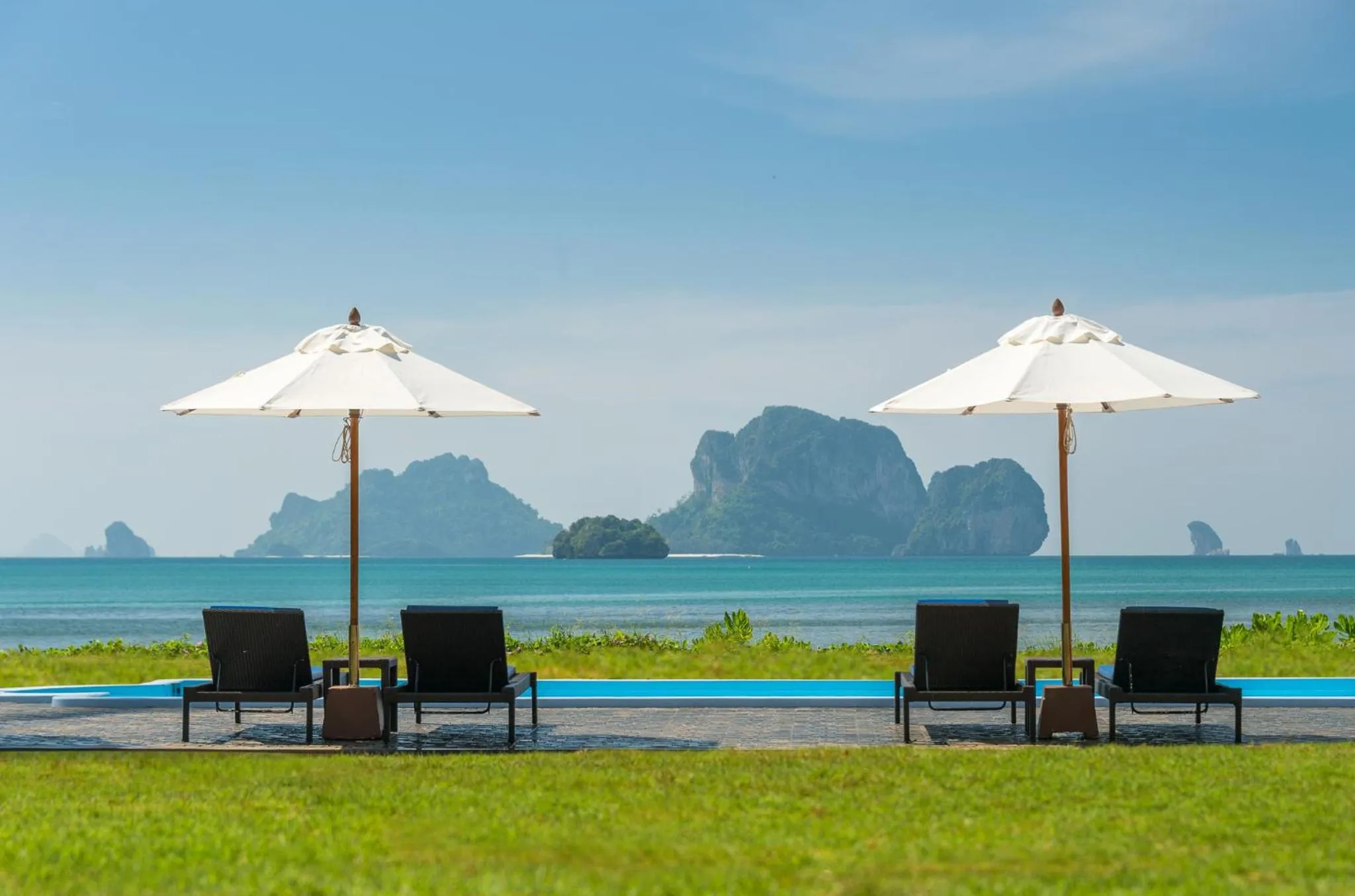 Swimming pool in Tinidee Hideaway Tonsai Beach Krabi