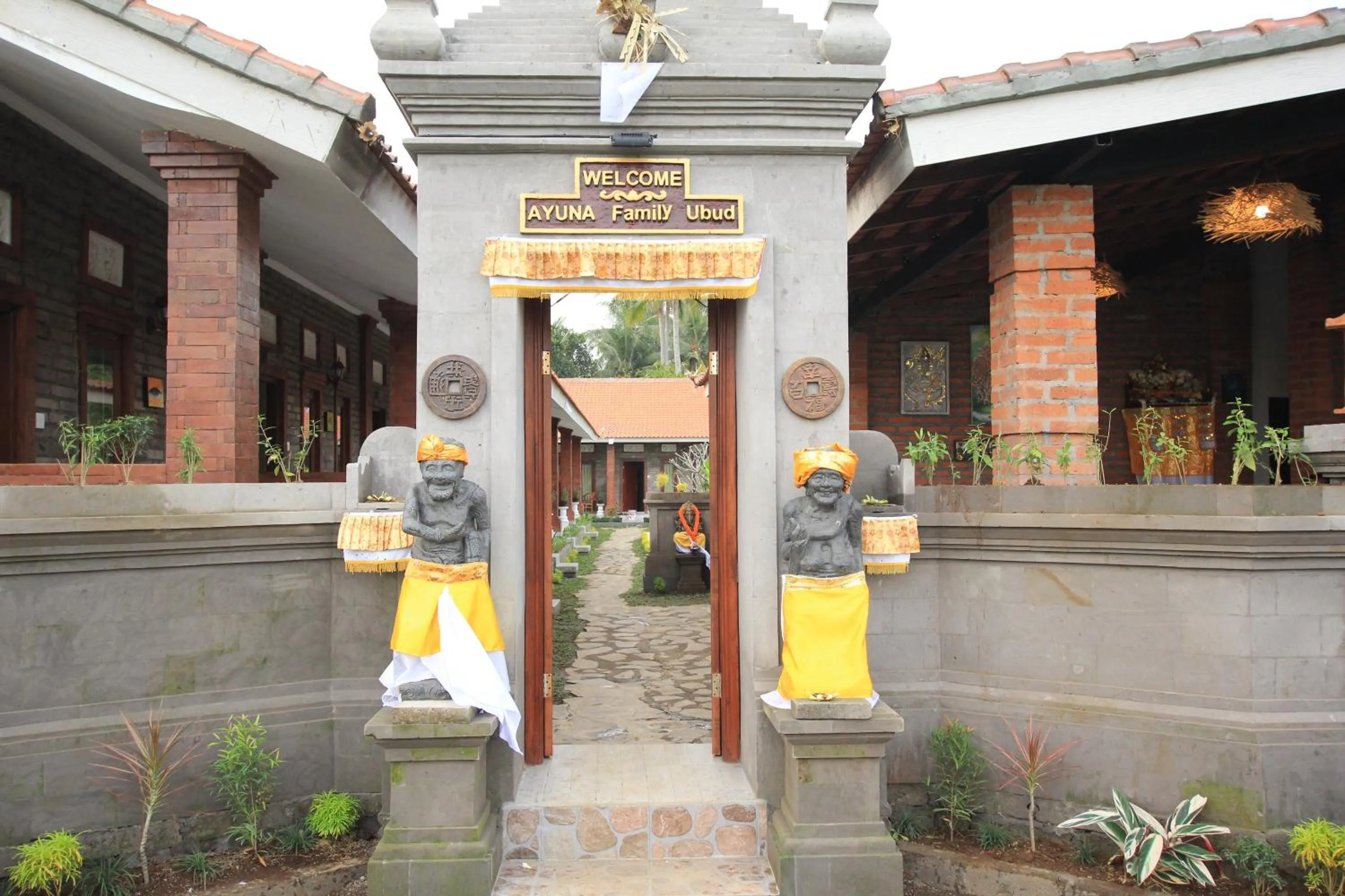 Facade/entrance in Ayuna Family Ubud