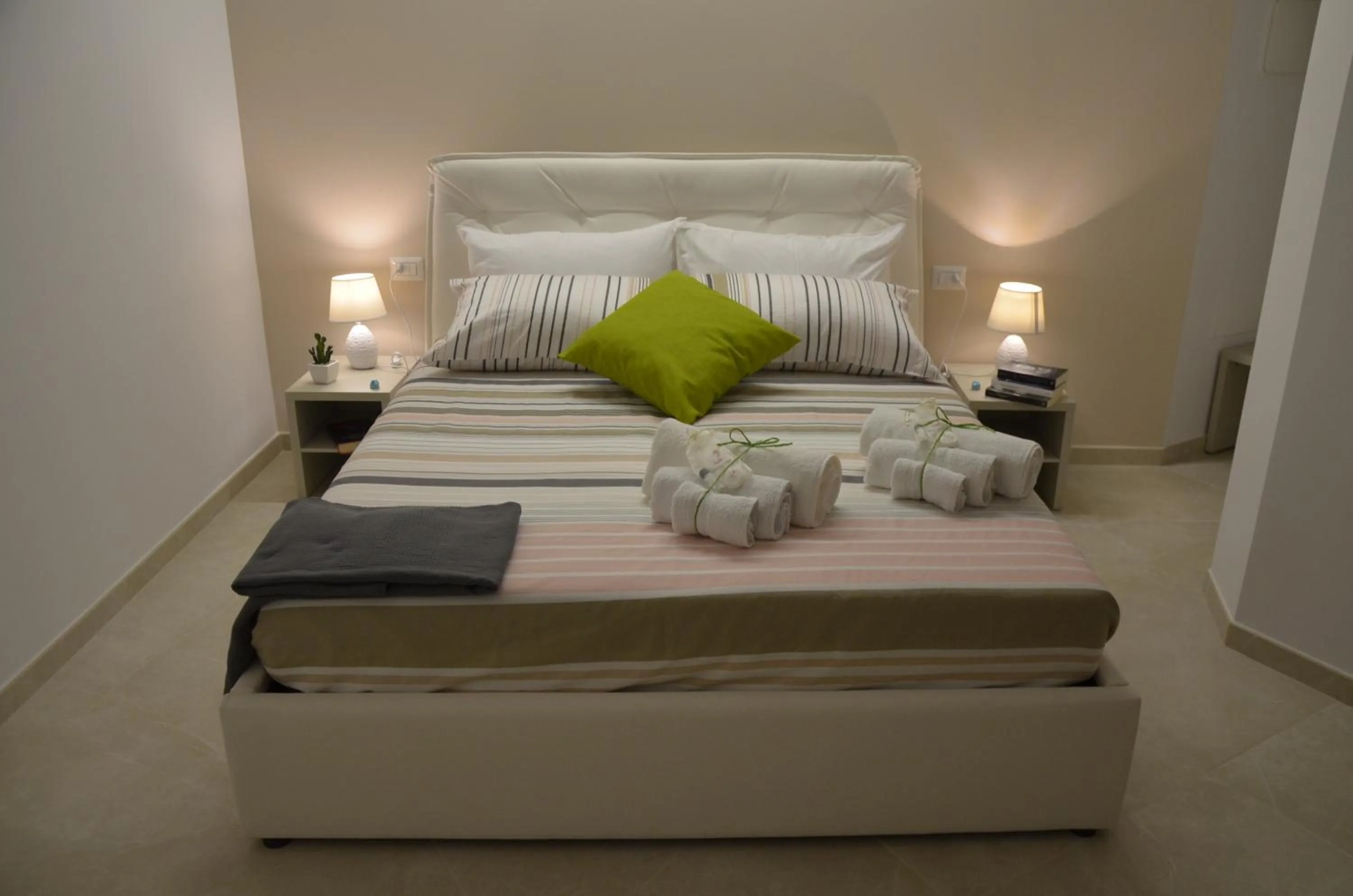 Bedroom, Bed in In & Out Matera