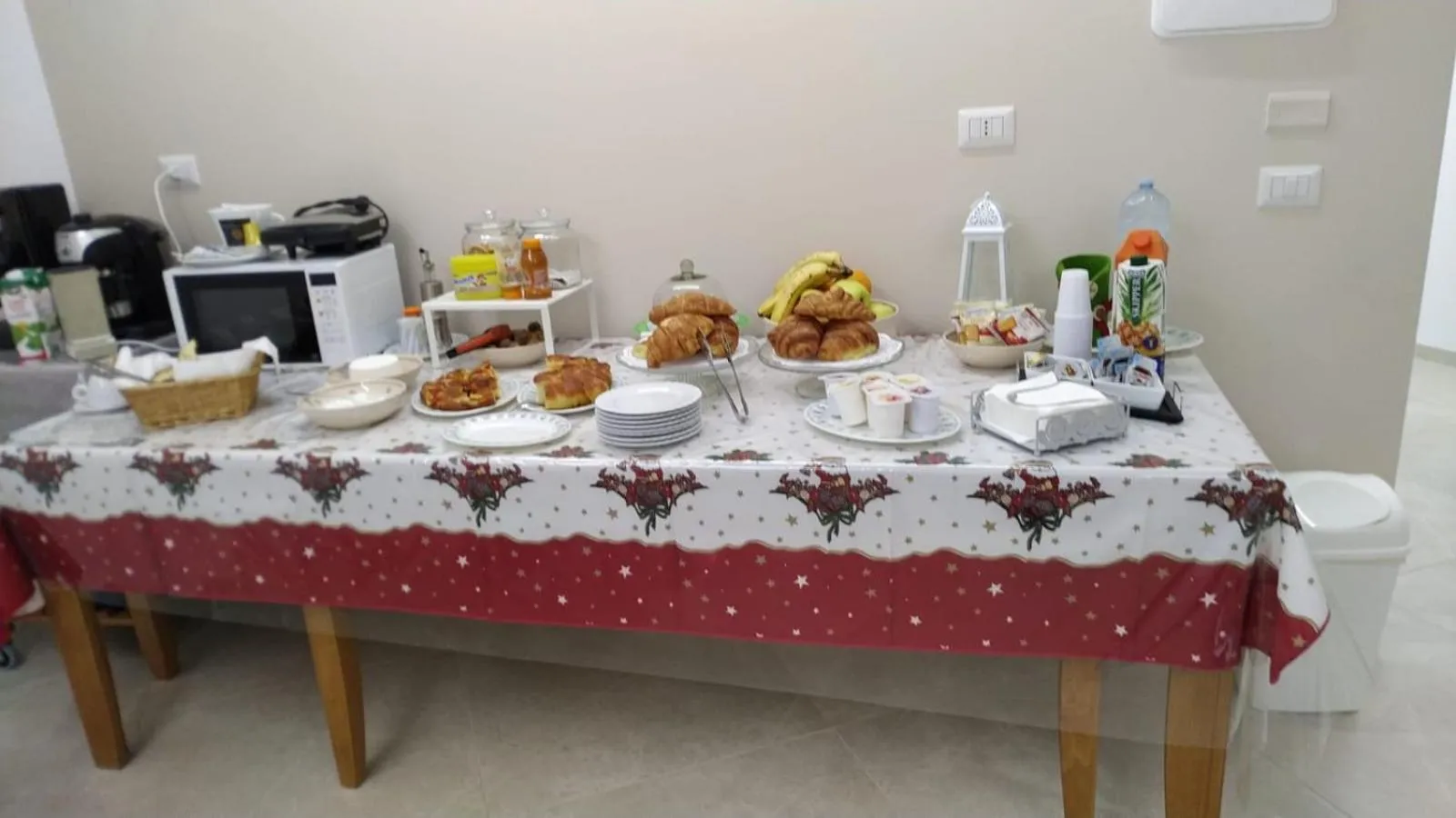 Breakfast in In & Out Matera